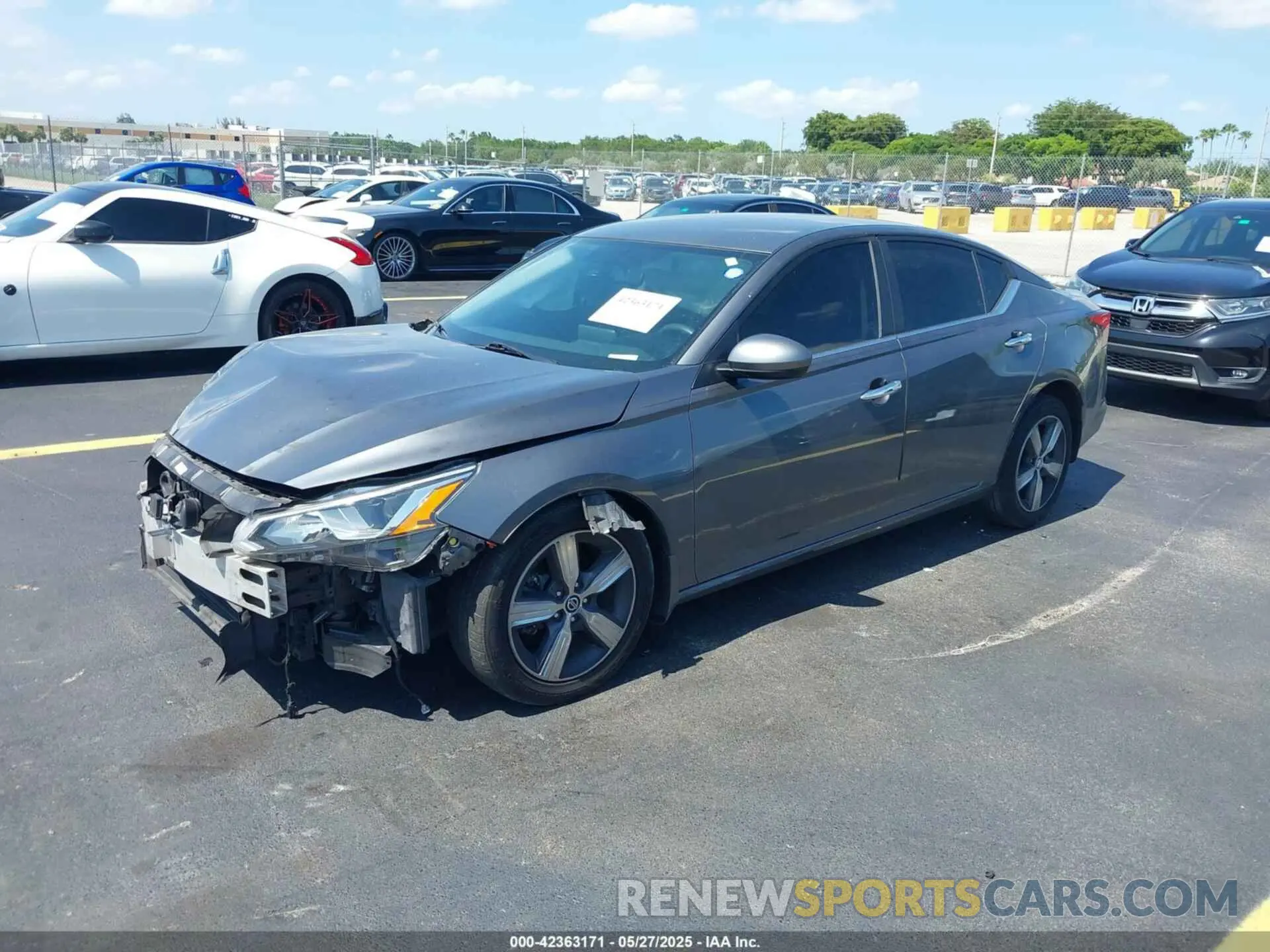 2 Photograph of a damaged car 1N4BL4BV1KN324585 NISSAN ALTIMA 2019