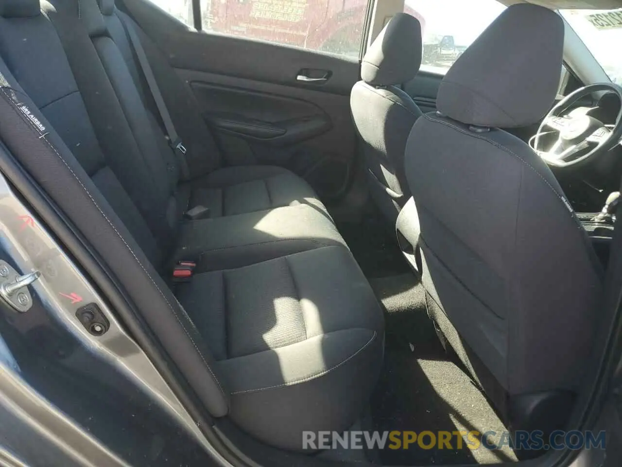 10 Photograph of a damaged car 1N4BL4BV2KC119837 NISSAN ALTIMA 2019