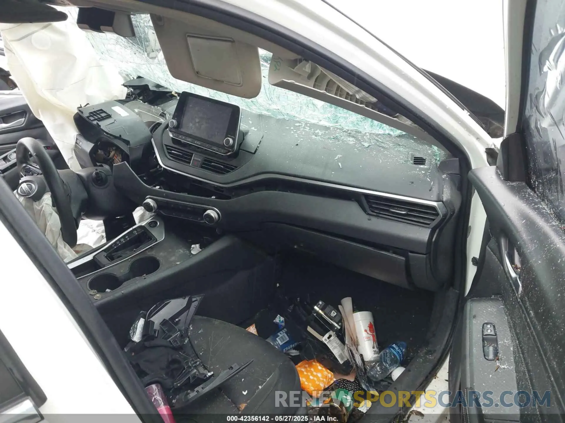 5 Photograph of a damaged car 1N4BL4BV2KC139375 NISSAN ALTIMA 2019
