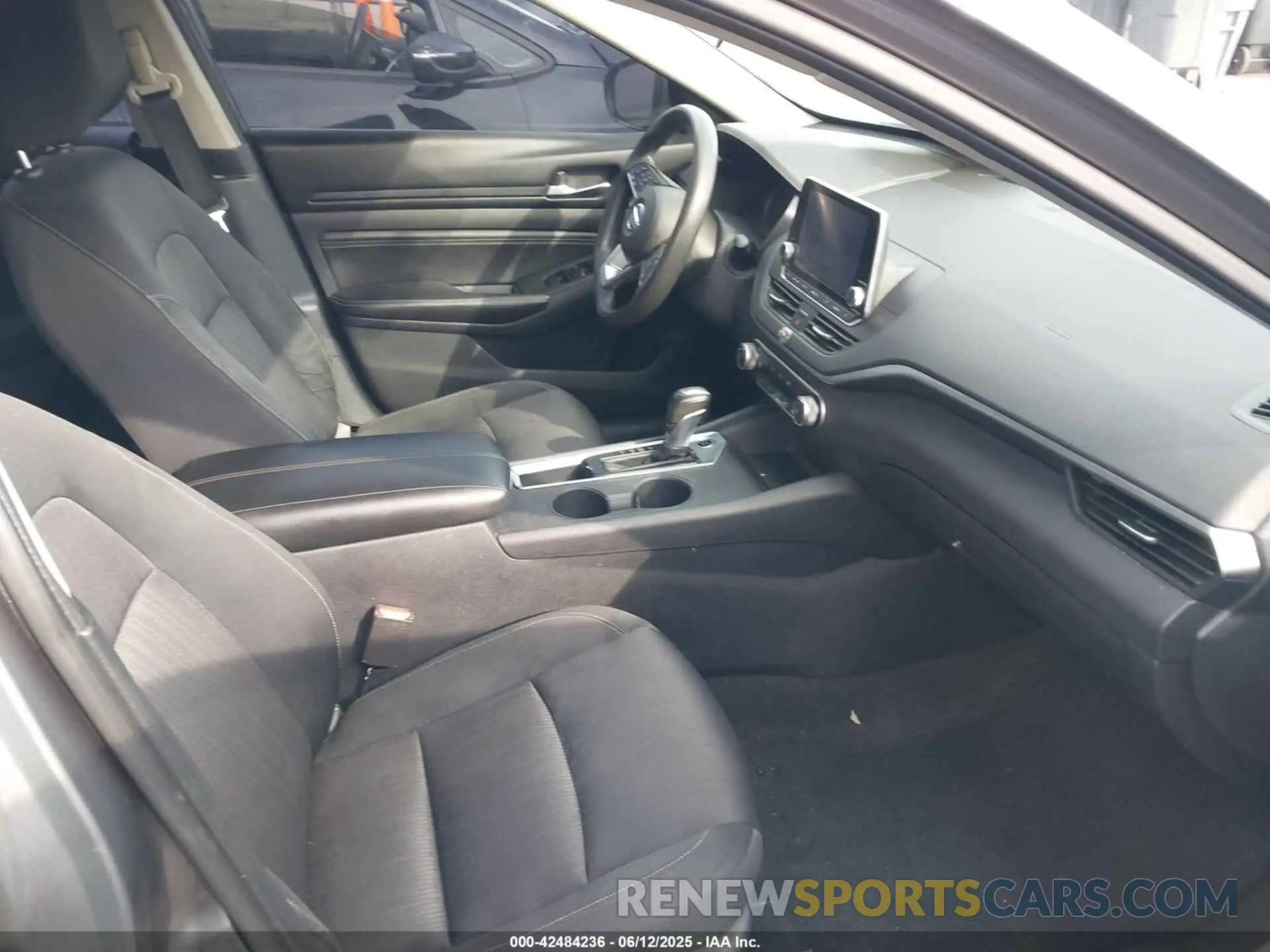 5 Фотография поврежденного автомобиля 1N4BL4BV2KC148027 NISSAN ALTIMA 2019