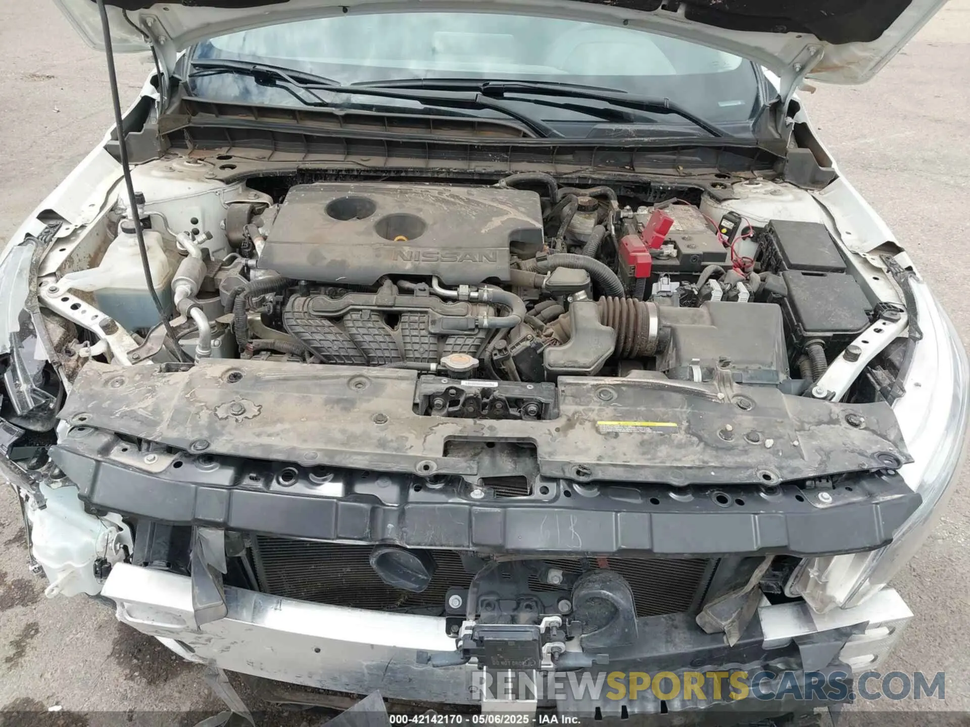 10 Photograph of a damaged car 1N4BL4BV2KC171081 NISSAN ALTIMA 2019
