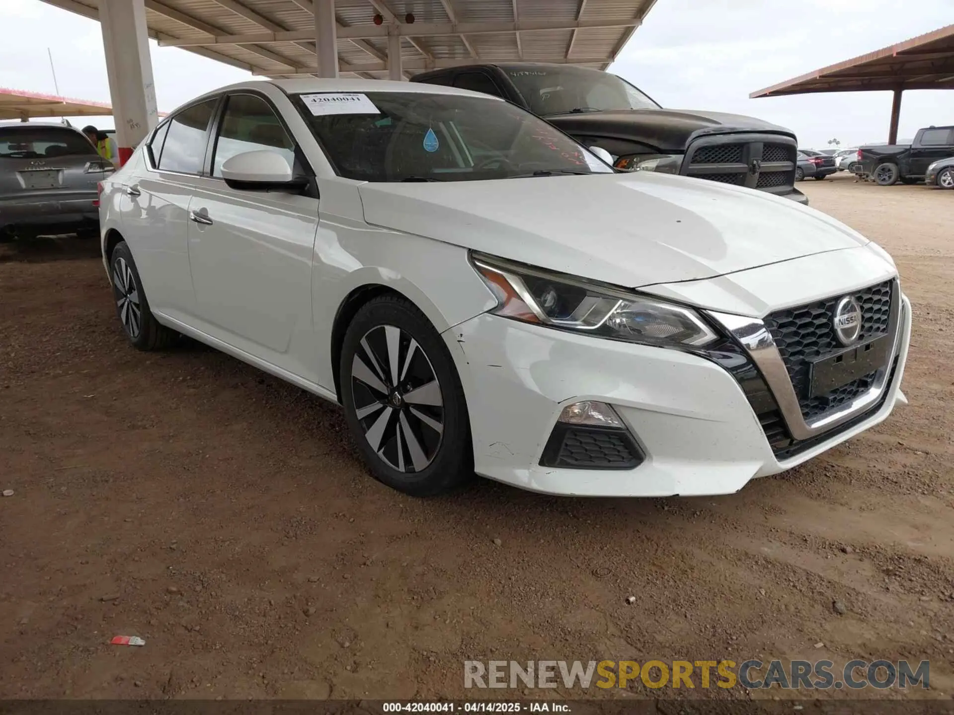1 Photograph of a damaged car 1N4BL4BV2KC221297 NISSAN ALTIMA 2019