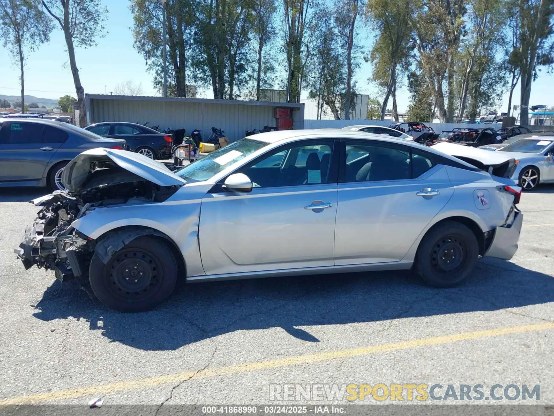 14 Photograph of a damaged car 1N4BL4BV2KC226614 NISSAN ALTIMA 2019