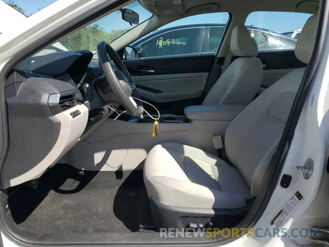 7 Photograph of a damaged car 1N4BL4BV3KC102397 NISSAN ALTIMA 2019