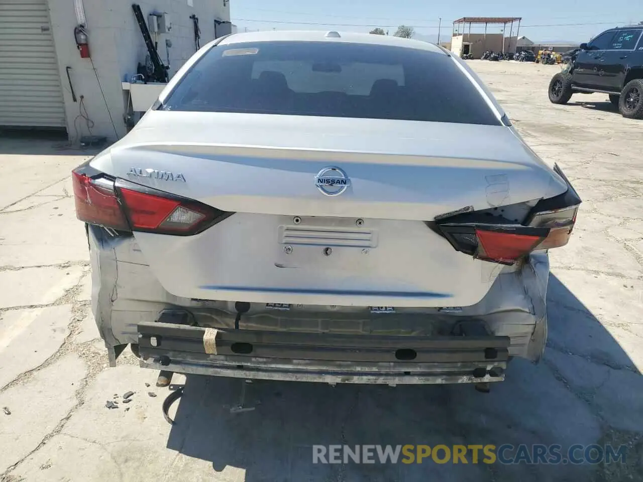 6 Photograph of a damaged car 1N4BL4BV3KC153334 NISSAN ALTIMA 2019