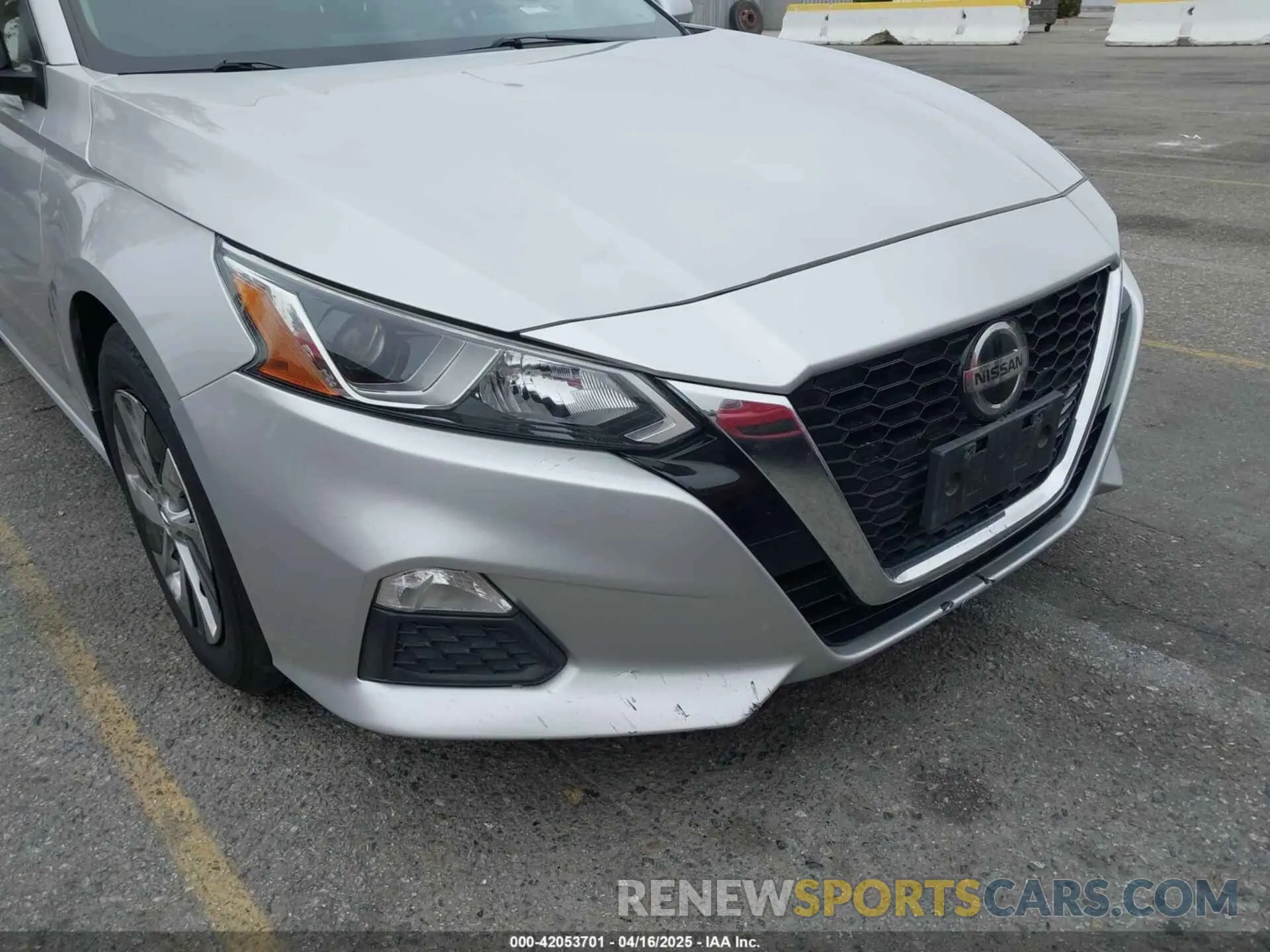 6 Photograph of a damaged car 1N4BL4BV3KC190383 NISSAN ALTIMA 2019