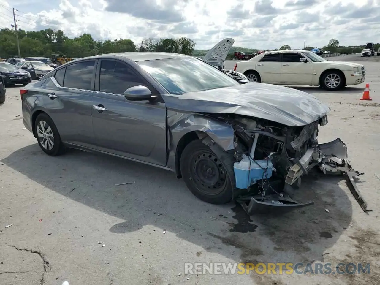 4 Photograph of a damaged car 1N4BL4BV3KC210759 NISSAN ALTIMA 2019