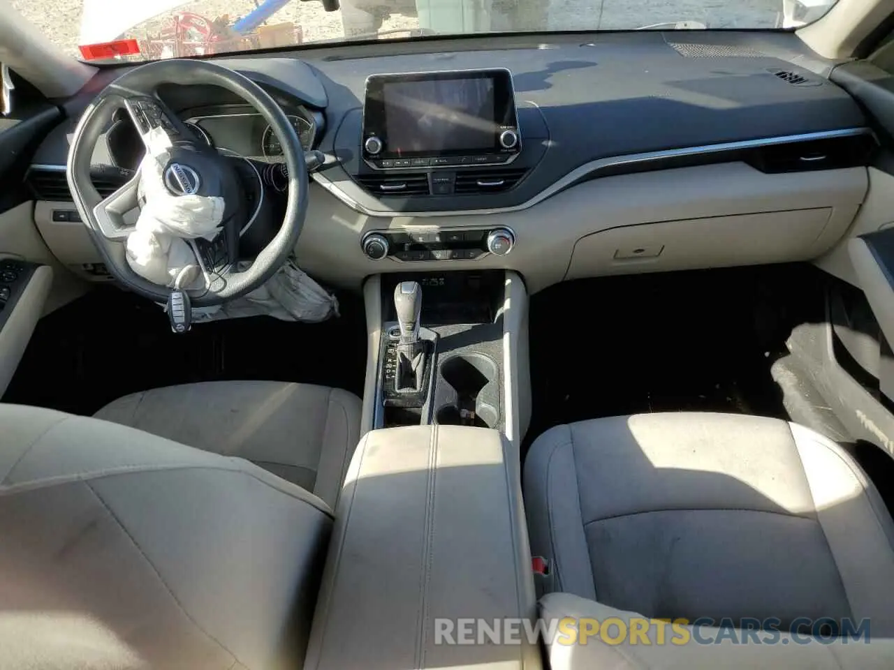 8 Photograph of a damaged car 1N4BL4BV3KC213046 NISSAN ALTIMA 2019