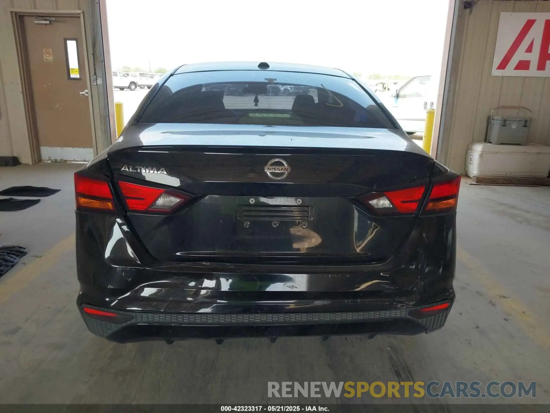 17 Фотография поврежденного автомобиля 1N4BL4BV3KC229988 NISSAN ALTIMA 2019