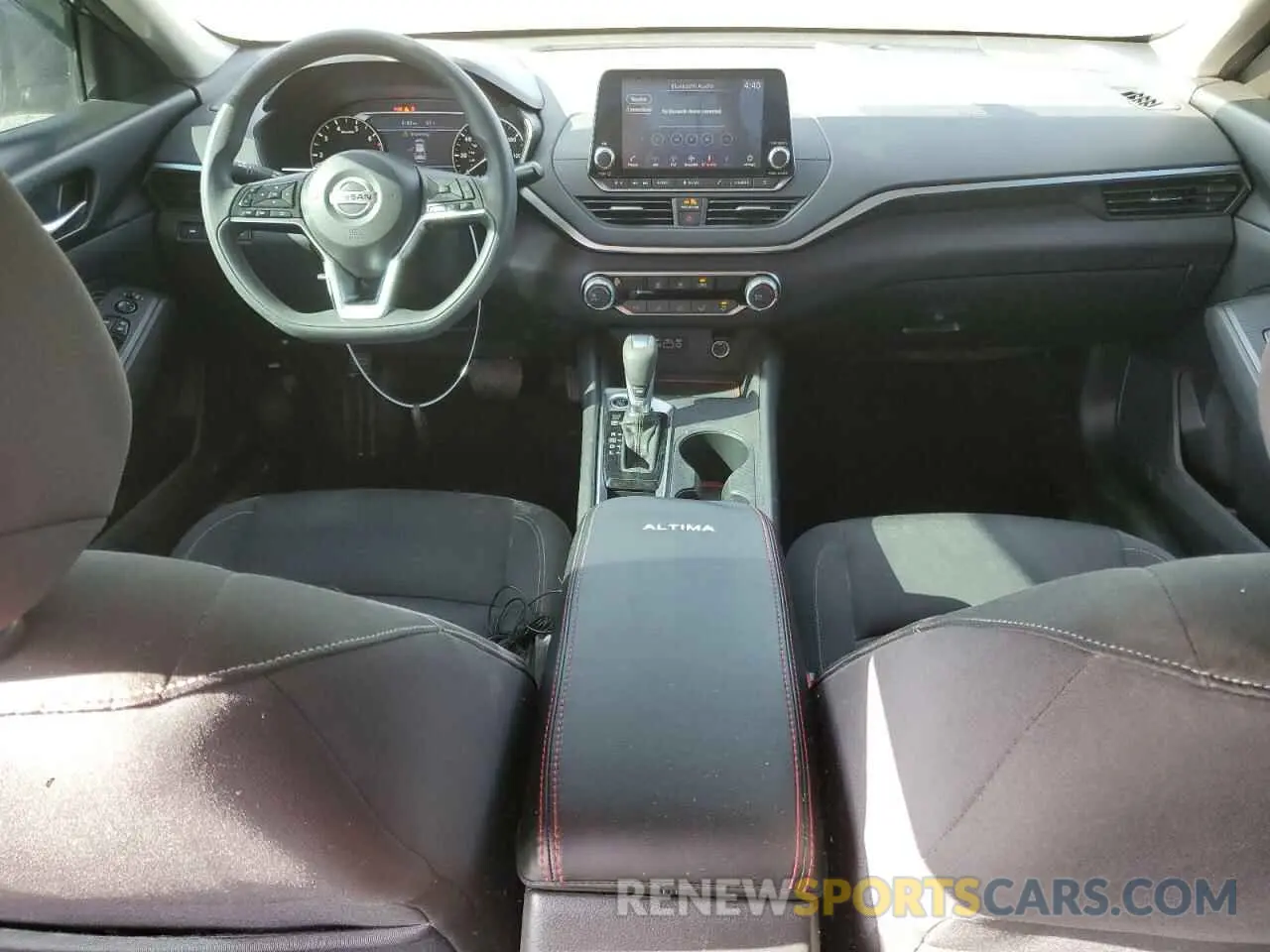 8 Photograph of a damaged car 1N4BL4BV3KC232728 NISSAN ALTIMA 2019