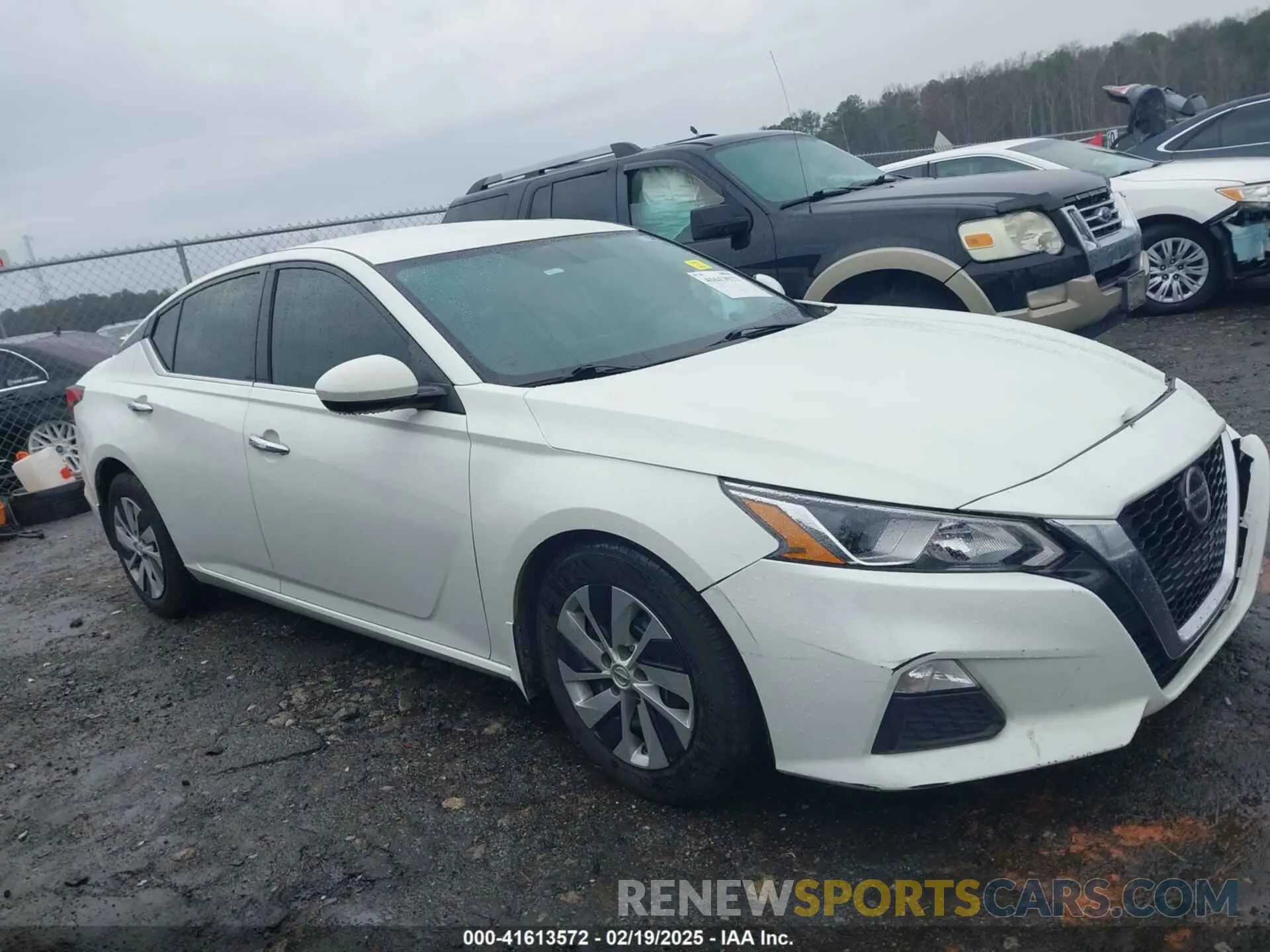 13 Photograph of a damaged car 1N4BL4BV3KC248525 NISSAN ALTIMA 2019