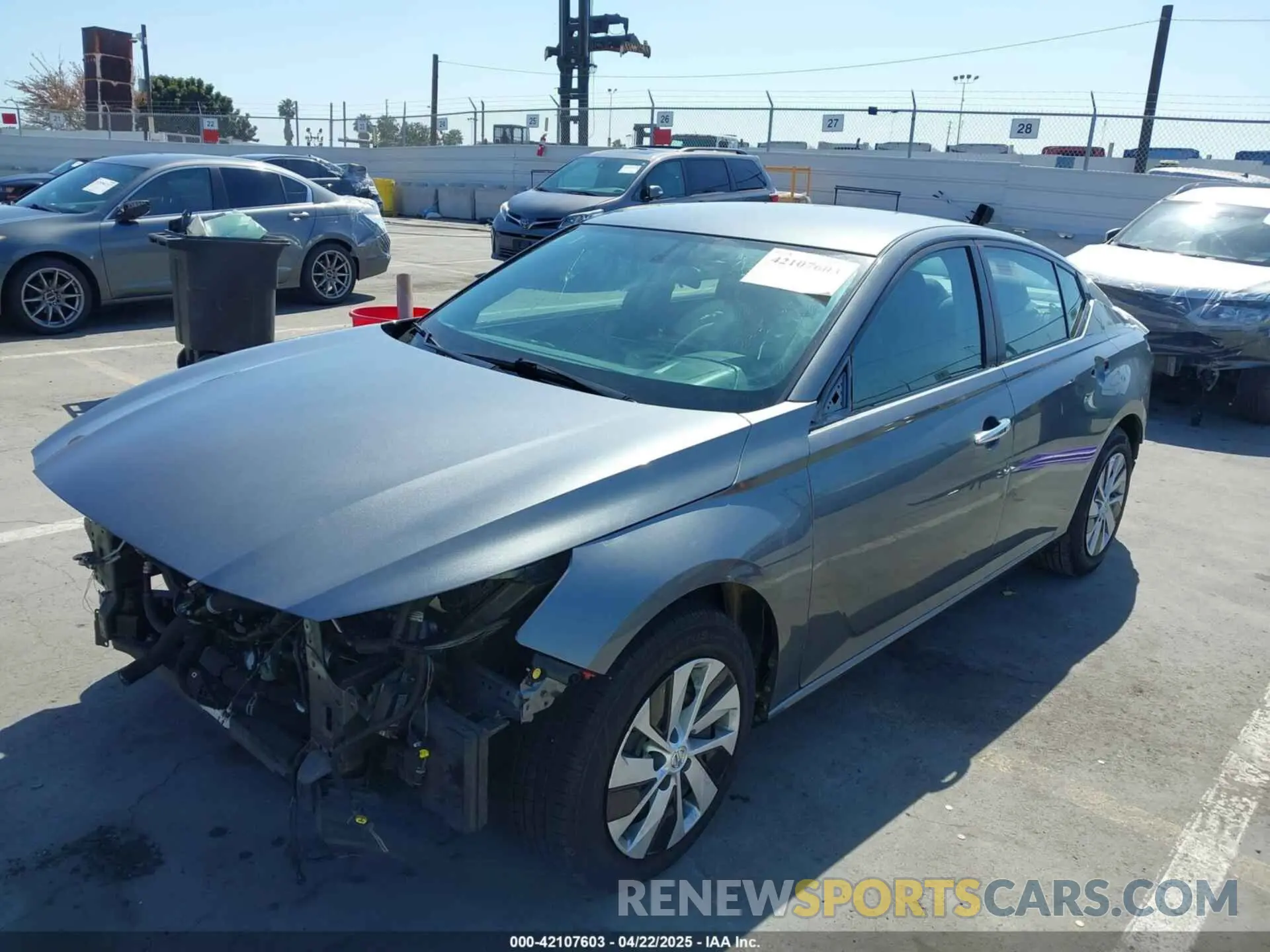 2 Photograph of a damaged car 1N4BL4BV3KC250856 NISSAN ALTIMA 2019