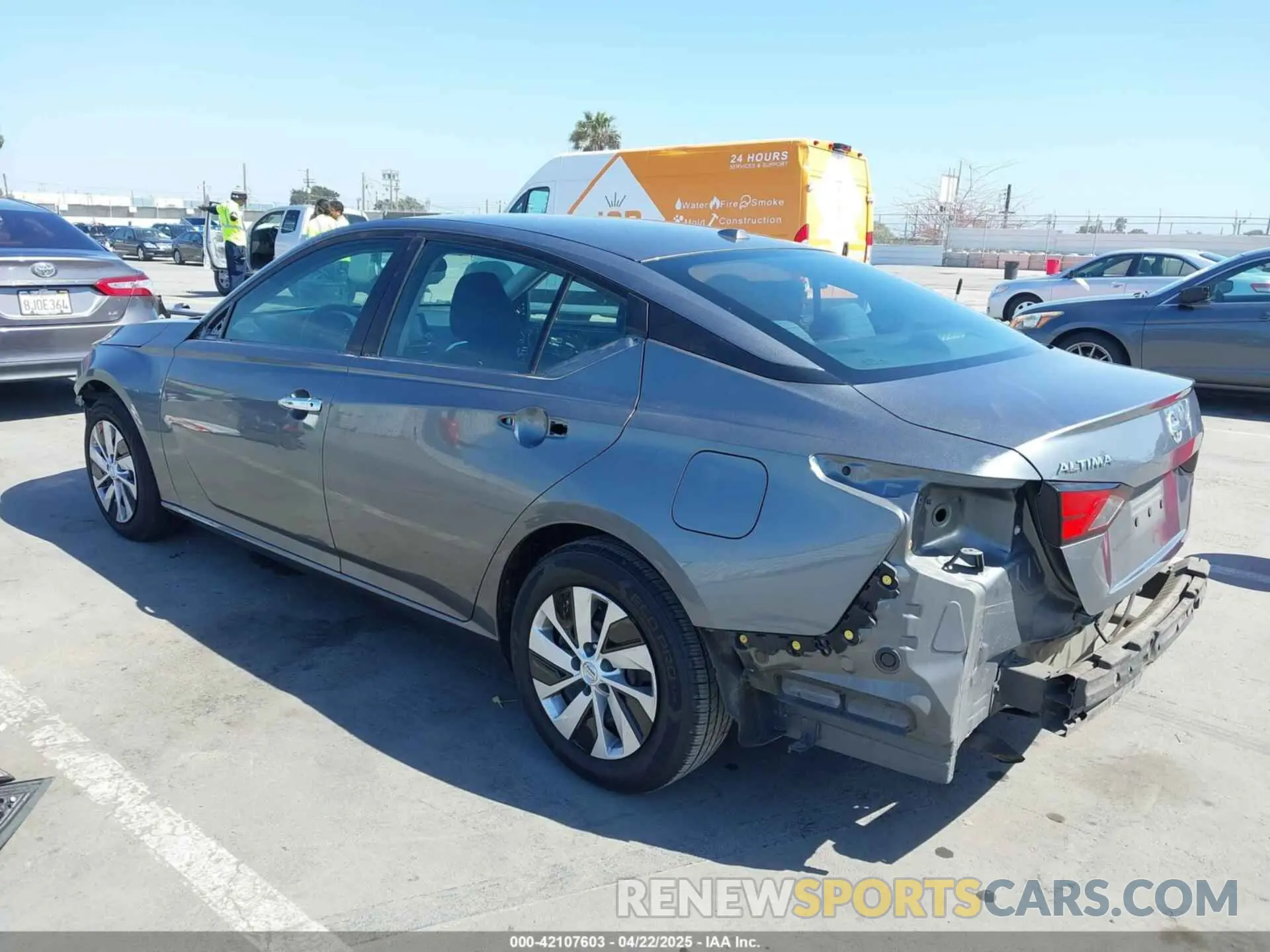 3 Photograph of a damaged car 1N4BL4BV3KC250856 NISSAN ALTIMA 2019