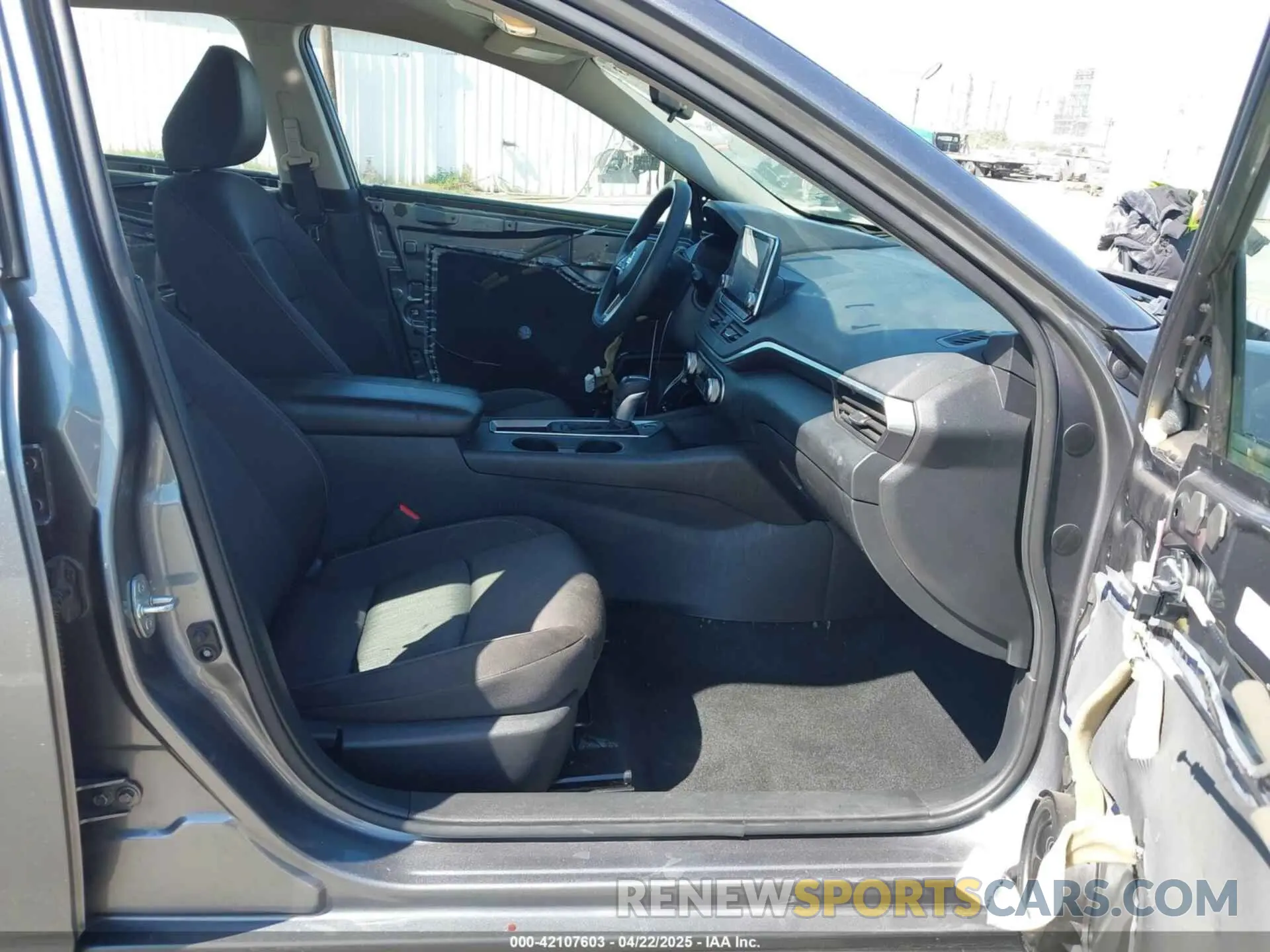5 Photograph of a damaged car 1N4BL4BV3KC250856 NISSAN ALTIMA 2019