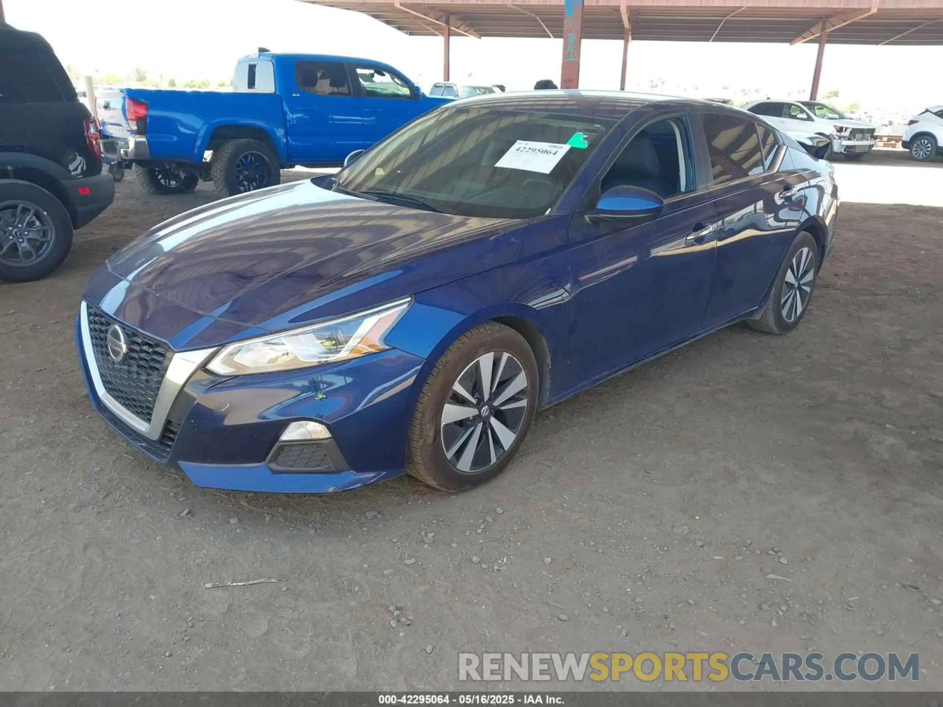 2 Photograph of a damaged car 1N4BL4BV3KN302412 NISSAN ALTIMA 2019