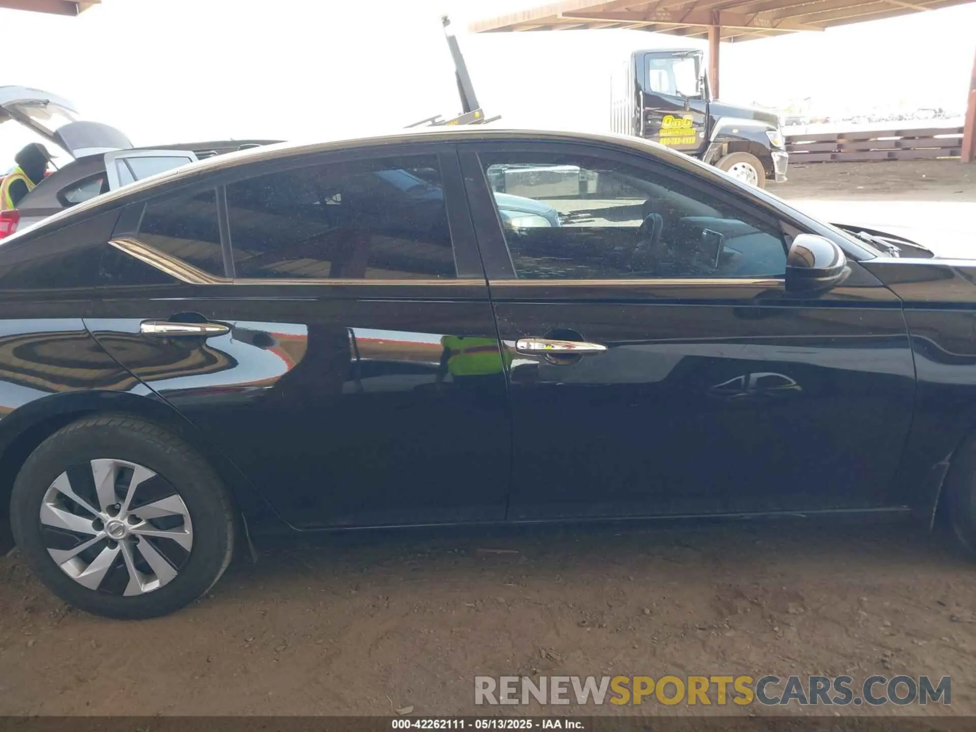 13 Photograph of a damaged car 1N4BL4BV3KN317072 NISSAN ALTIMA 2019