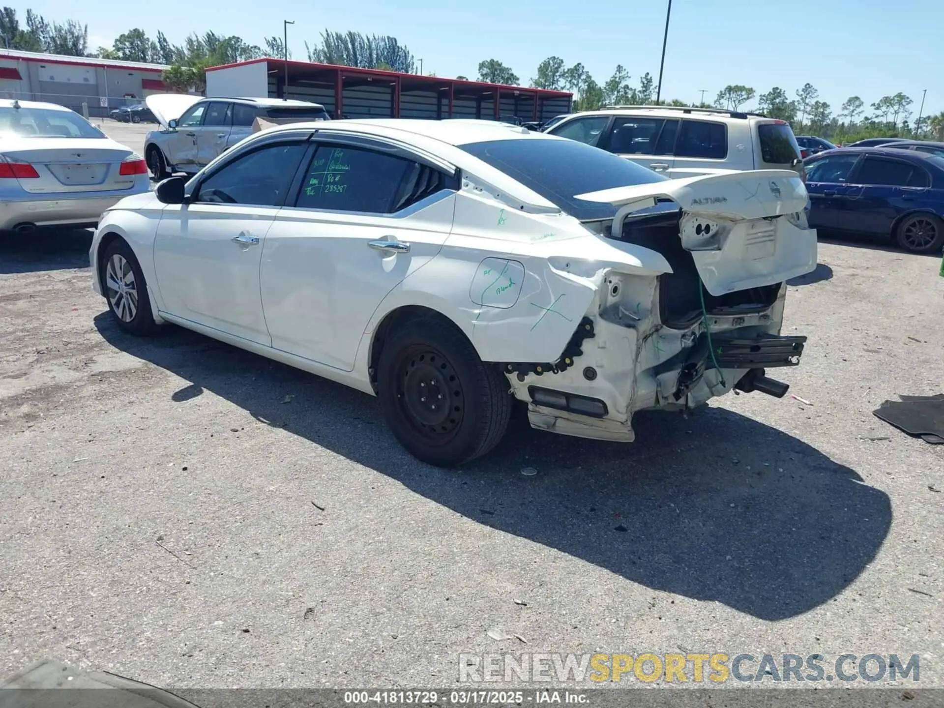 3 Photograph of a damaged car 1N4BL4BV3KN326984 NISSAN ALTIMA 2019