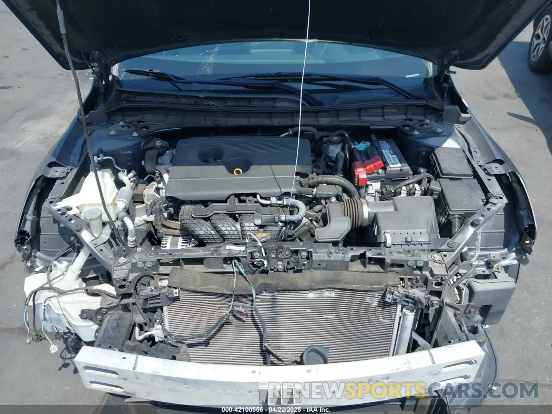 10 Photograph of a damaged car 1N4BL4BV4KC115126 NISSAN ALTIMA 2019