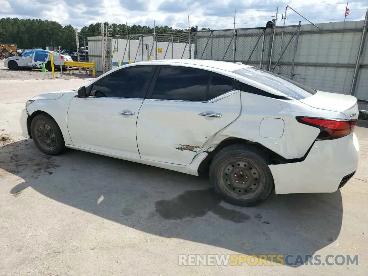 2 Photograph of a damaged car 1N4BL4BV4KC221429 NISSAN ALTIMA 2019