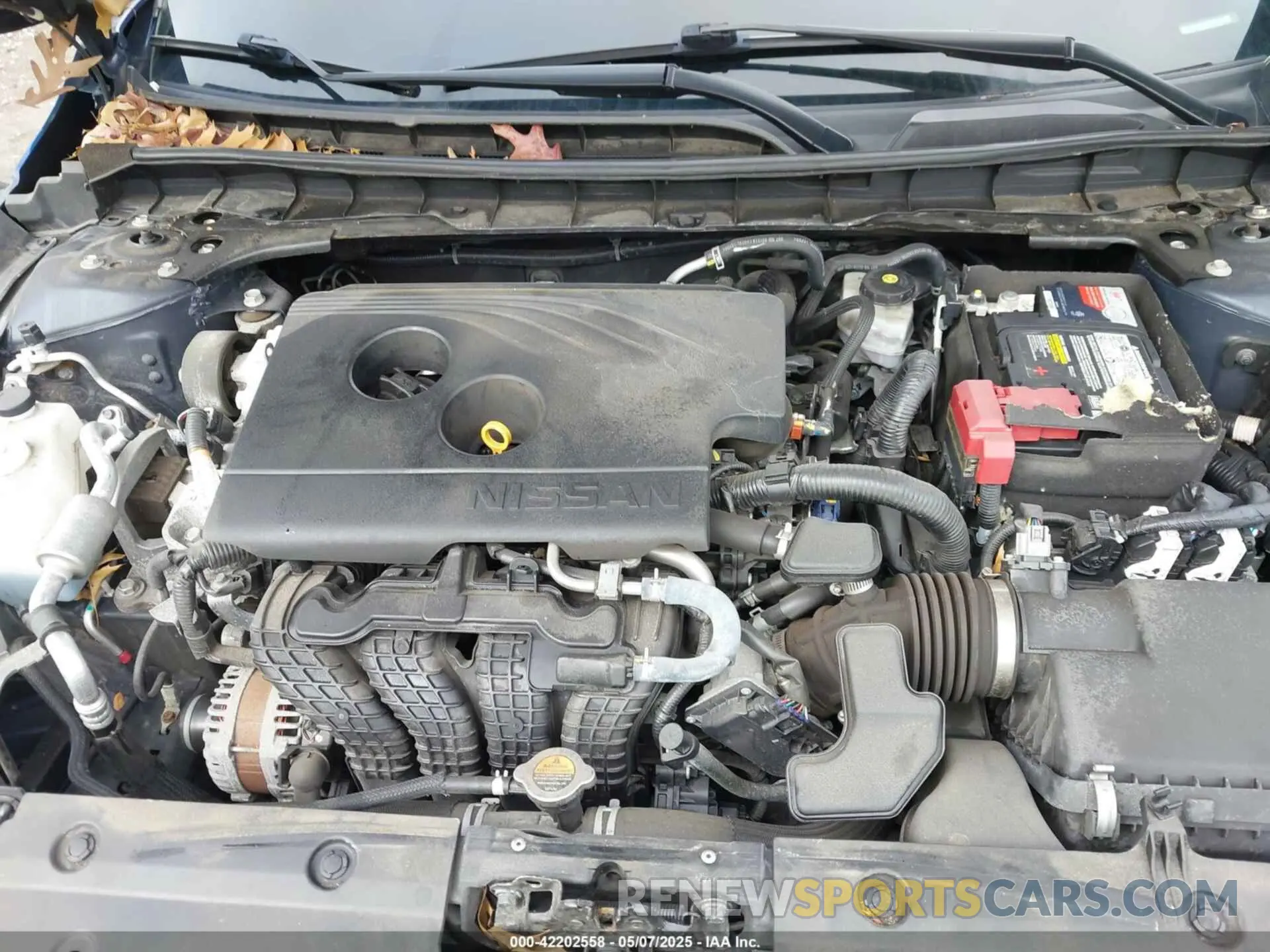 10 Photograph of a damaged car 1N4BL4BV4KC236156 NISSAN ALTIMA 2019