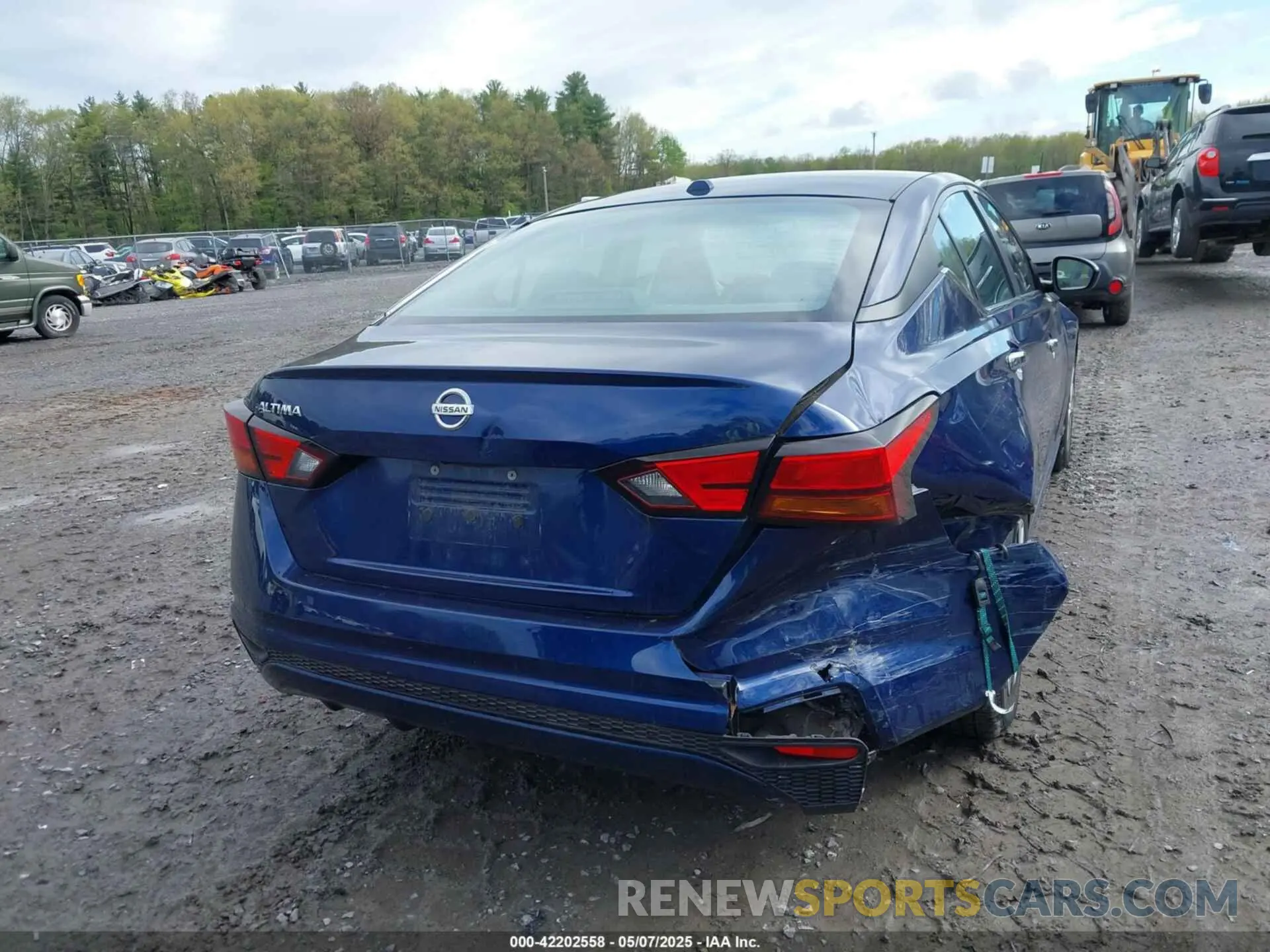 16 Photograph of a damaged car 1N4BL4BV4KC236156 NISSAN ALTIMA 2019