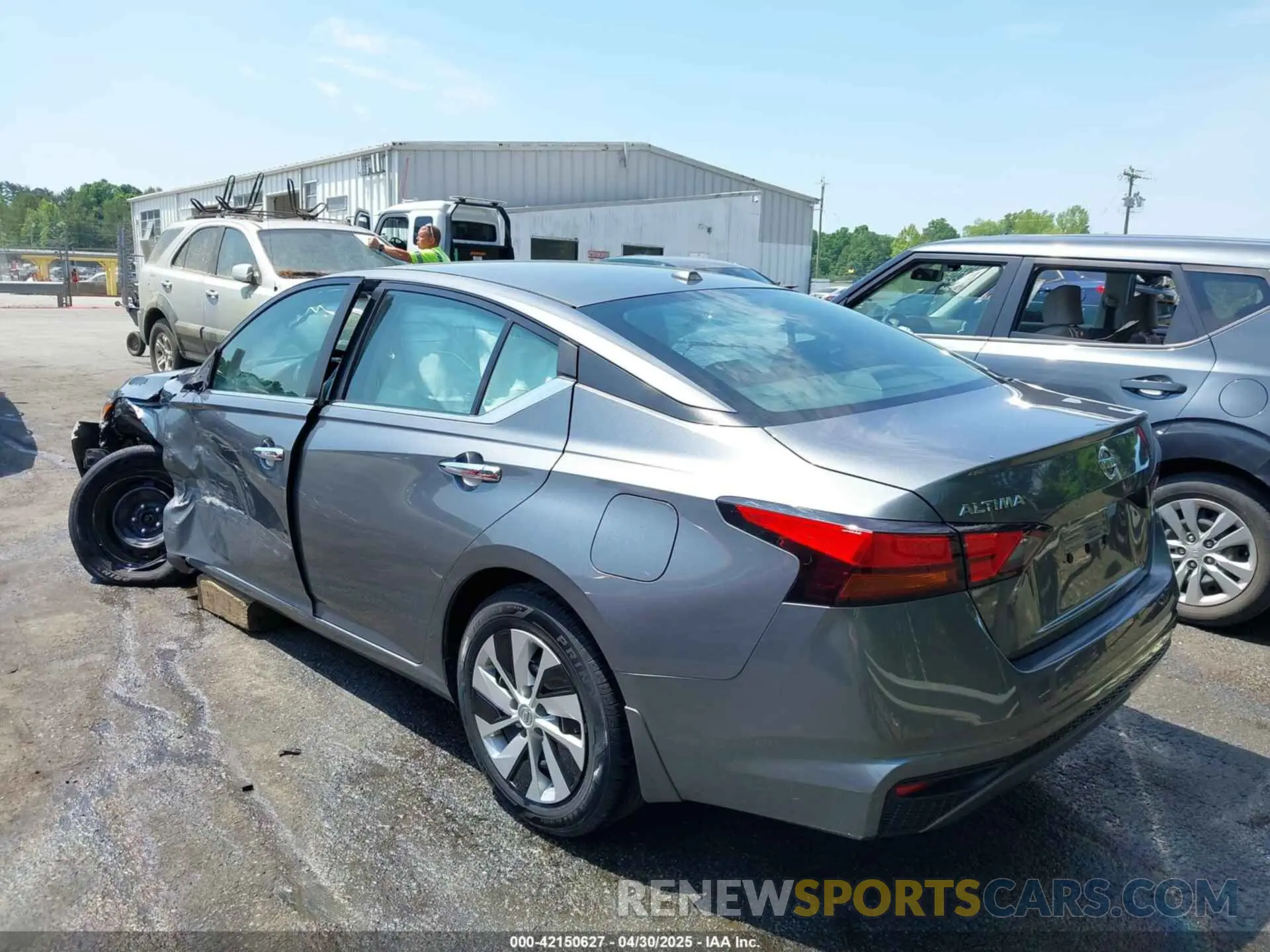 3 Фотография поврежденного автомобиля 1N4BL4BV4KC238988 NISSAN ALTIMA 2019