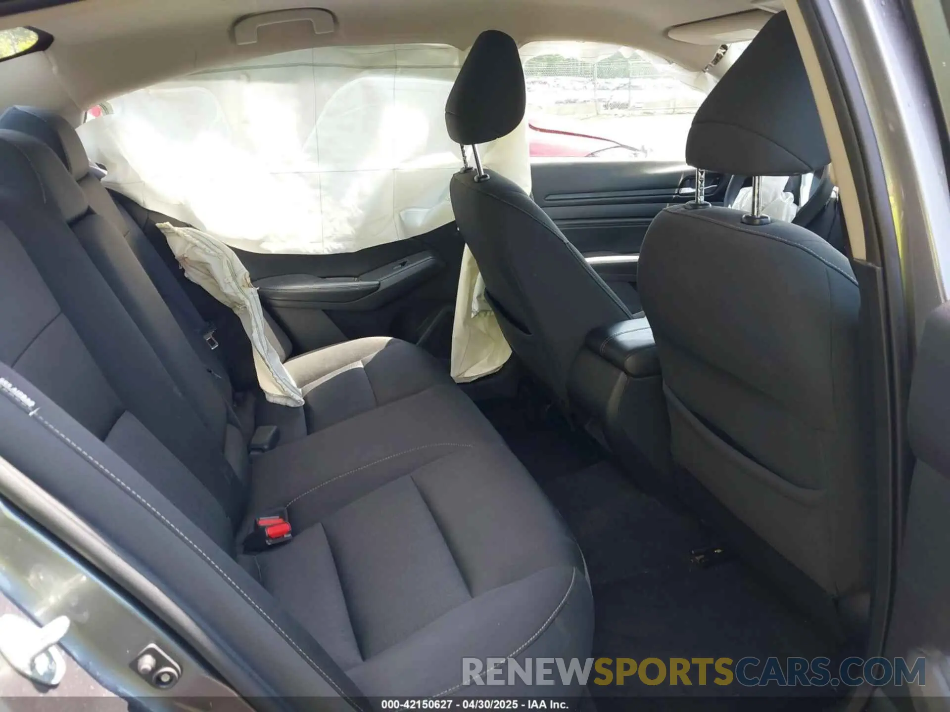 8 Фотография поврежденного автомобиля 1N4BL4BV4KC238988 NISSAN ALTIMA 2019