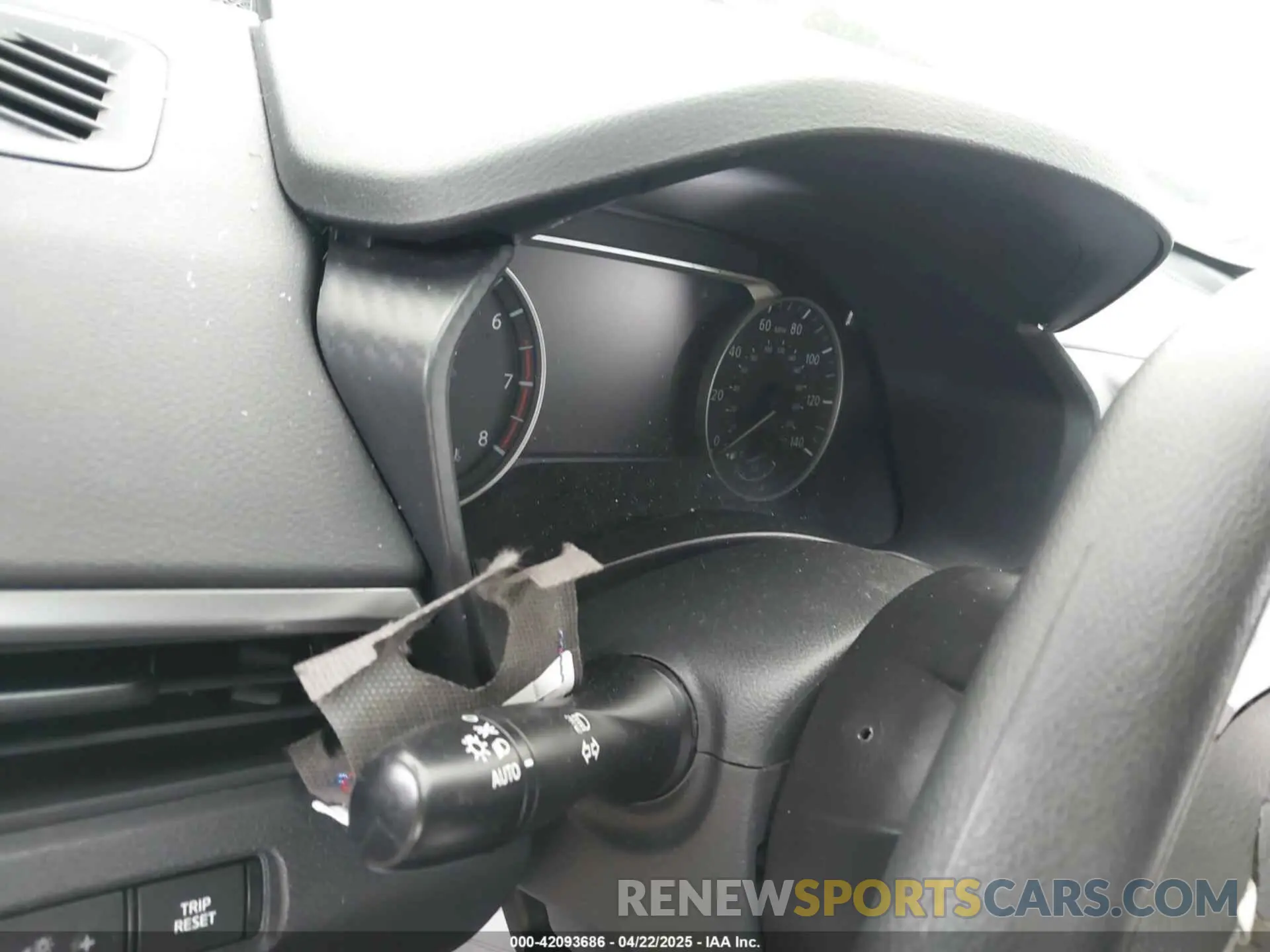 14 Photograph of a damaged car 1N4BL4BV4KC242698 NISSAN ALTIMA 2019