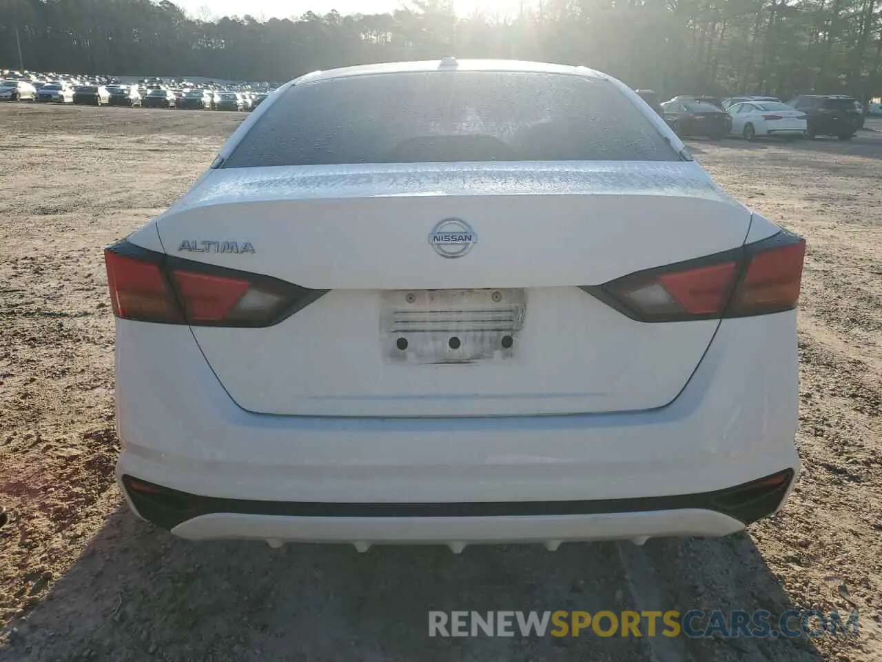6 Photograph of a damaged car 1N4BL4BV4KC258030 NISSAN ALTIMA 2019