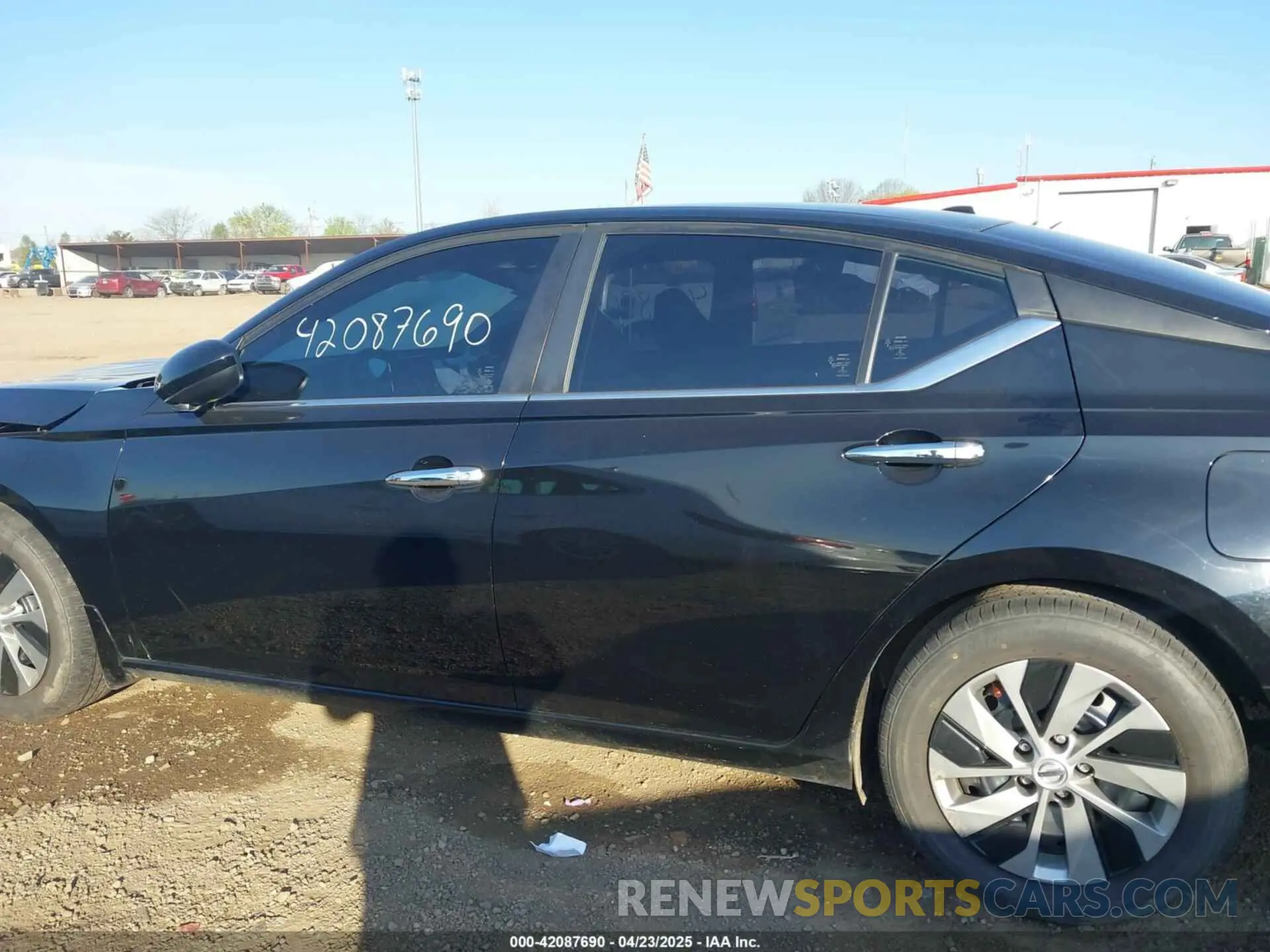 15 Photograph of a damaged car 1N4BL4BV4KN307702 NISSAN ALTIMA 2019