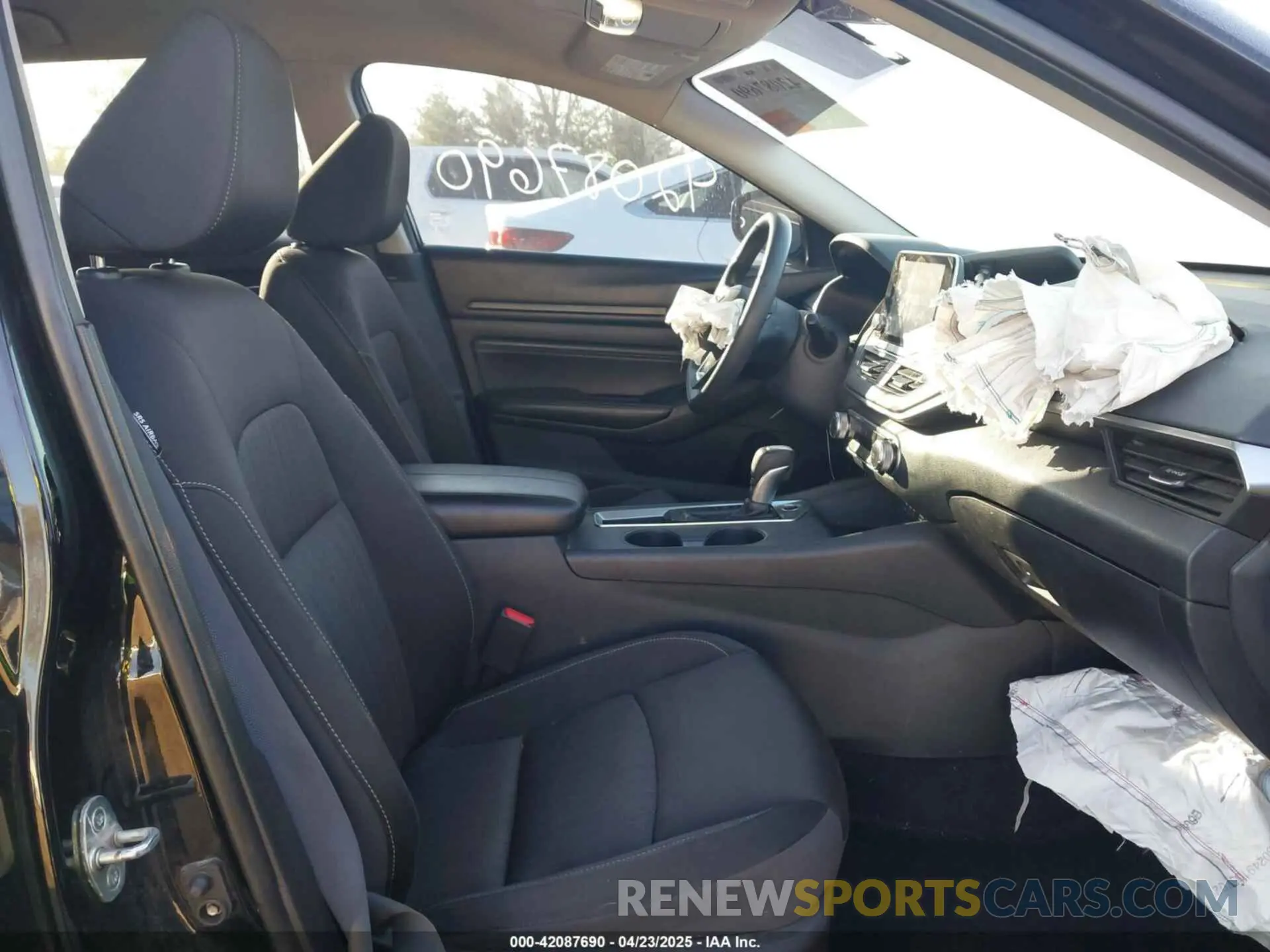 5 Photograph of a damaged car 1N4BL4BV4KN307702 NISSAN ALTIMA 2019