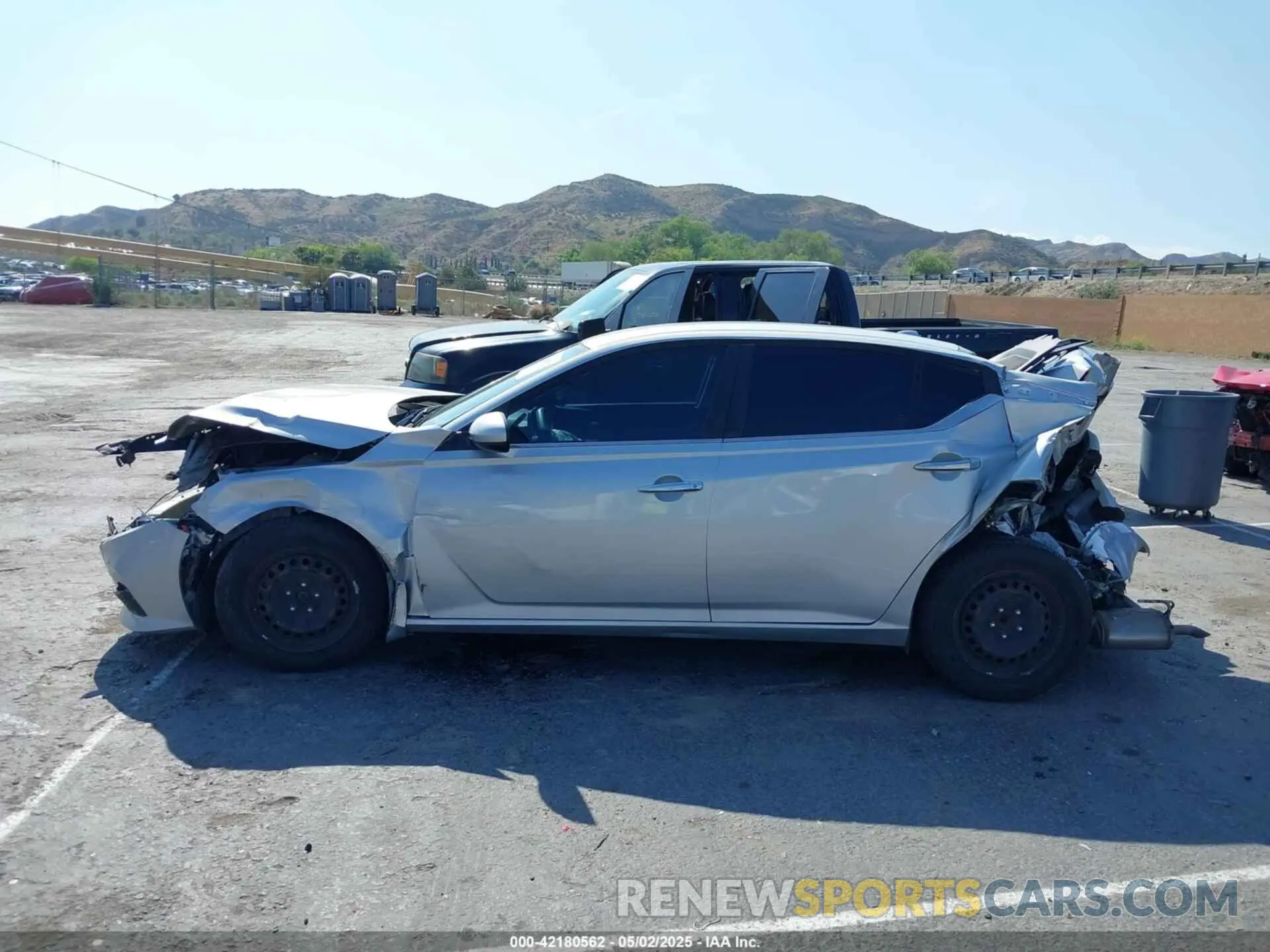 14 Photograph of a damaged car 1N4BL4BV4KN314603 NISSAN ALTIMA 2019