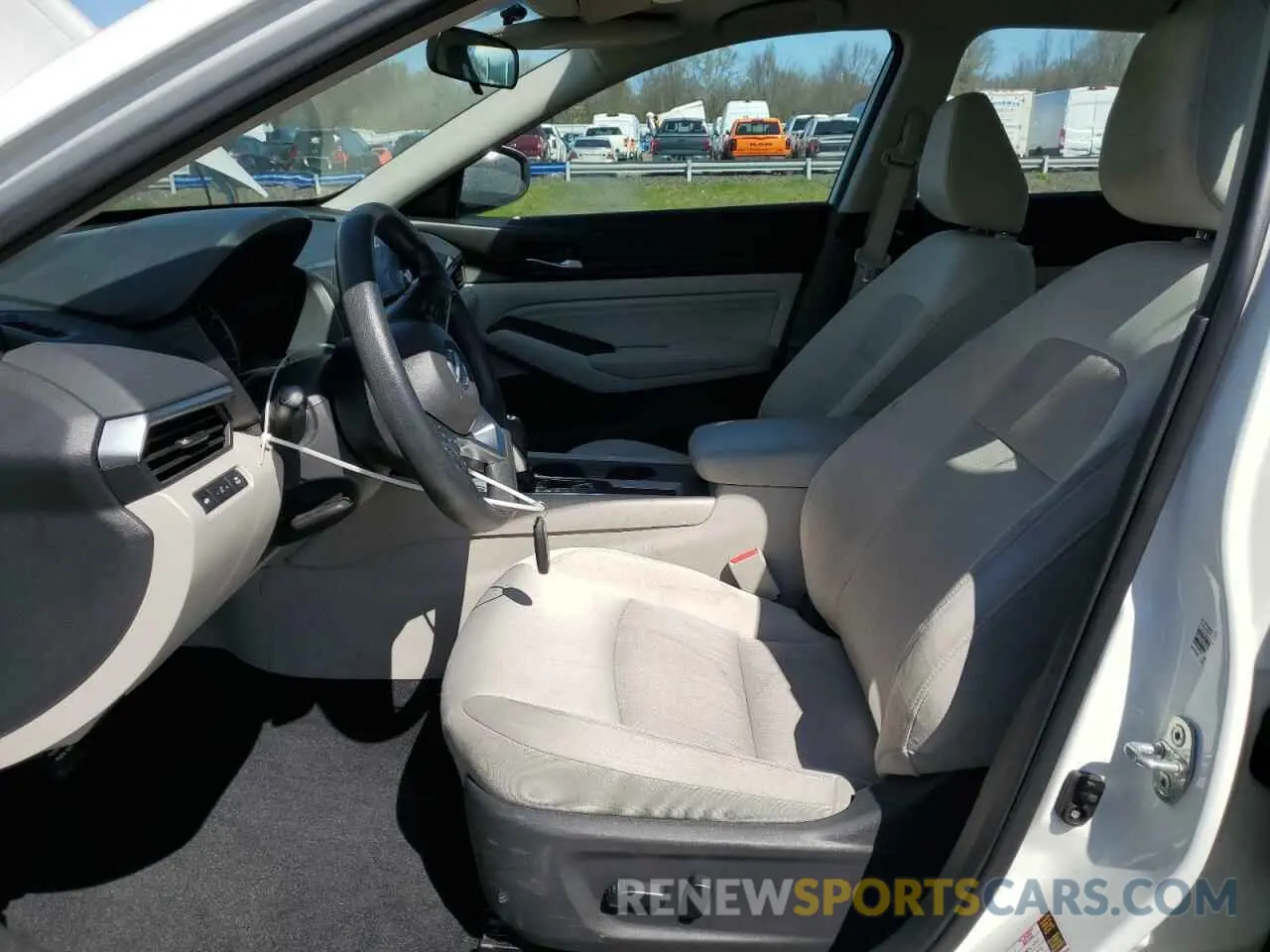 7 Photograph of a damaged car 1N4BL4BV5KC117077 NISSAN ALTIMA 2019