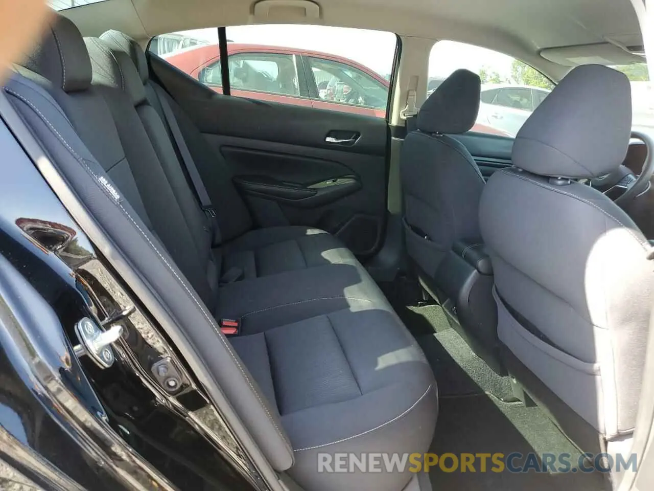 10 Фотография поврежденного автомобиля 1N4BL4BV5KC142982 NISSAN ALTIMA 2019
