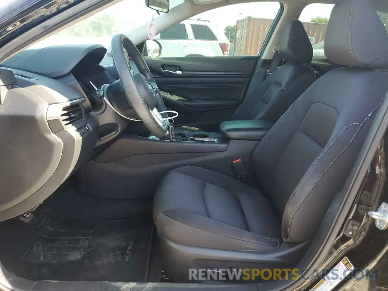 7 Фотография поврежденного автомобиля 1N4BL4BV5KC142982 NISSAN ALTIMA 2019