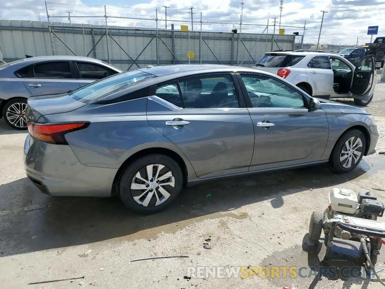 3 Photograph of a damaged car 1N4BL4BV5KC217373 NISSAN ALTIMA 2019
