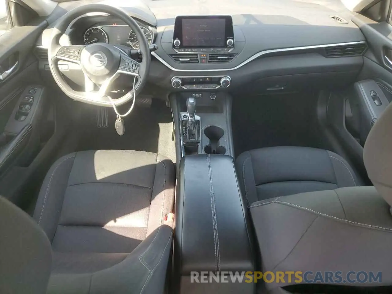 8 Фотография поврежденного автомобиля 1N4BL4BV6KC165901 NISSAN ALTIMA 2019