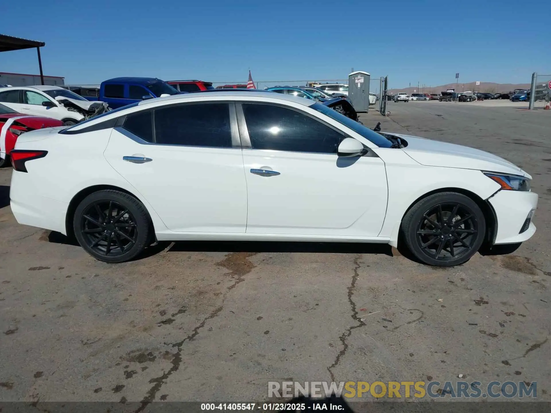 14 Фотография поврежденного автомобиля 1N4BL4BV6KN303683 NISSAN ALTIMA 2019