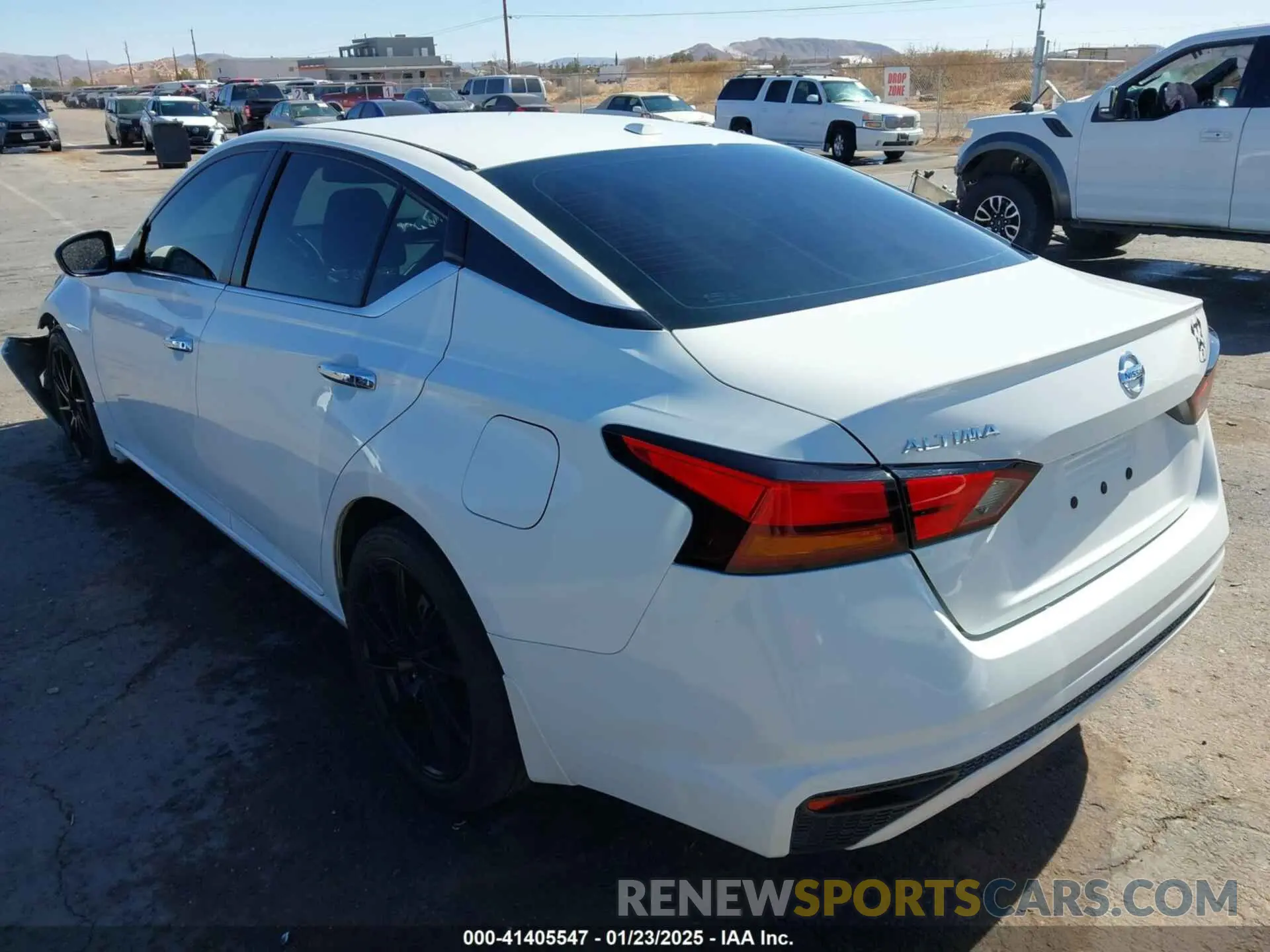 3 Фотография поврежденного автомобиля 1N4BL4BV6KN303683 NISSAN ALTIMA 2019