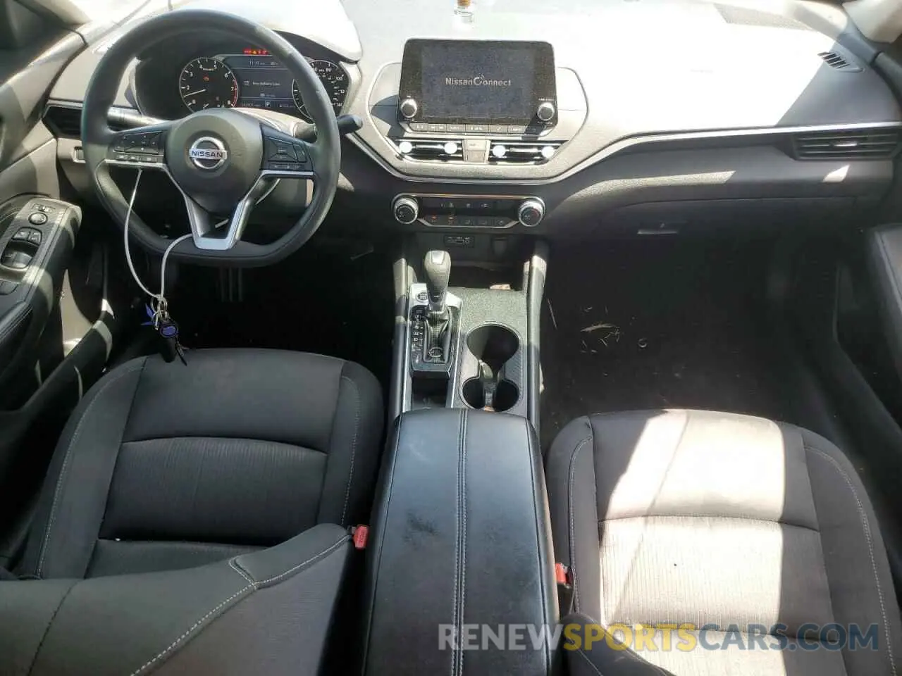 8 Photograph of a damaged car 1N4BL4BV6KN308947 NISSAN ALTIMA 2019