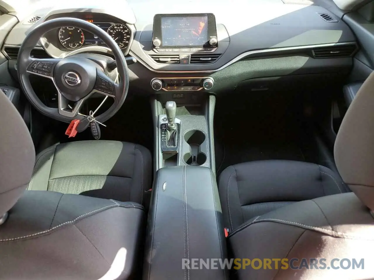 8 Photograph of a damaged car 1N4BL4BV6KN311234 NISSAN ALTIMA 2019