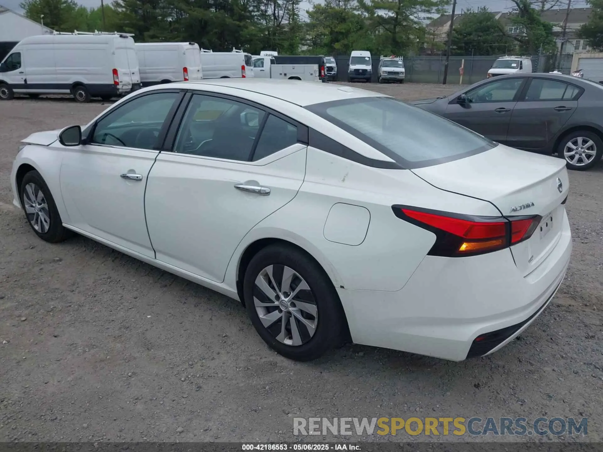 3 Фотография поврежденного автомобиля 1N4BL4BV7KC204852 NISSAN ALTIMA 2019
