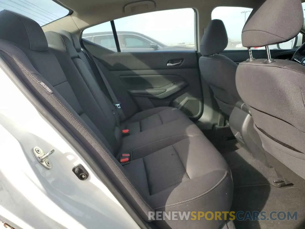 10 Photograph of a damaged car 1N4BL4BV7KC230710 NISSAN ALTIMA 2019