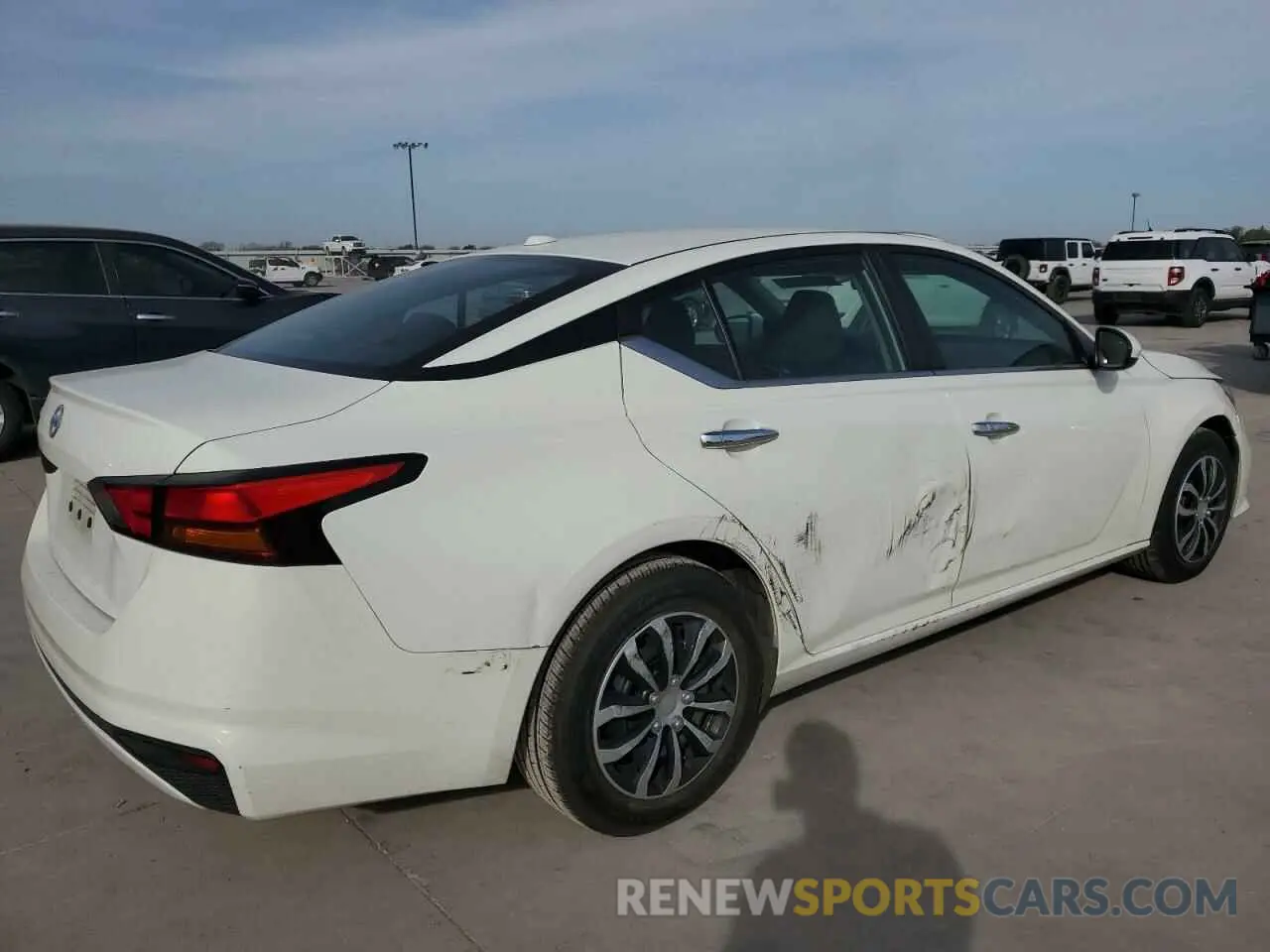 3 Photograph of a damaged car 1N4BL4BV7KC230710 NISSAN ALTIMA 2019