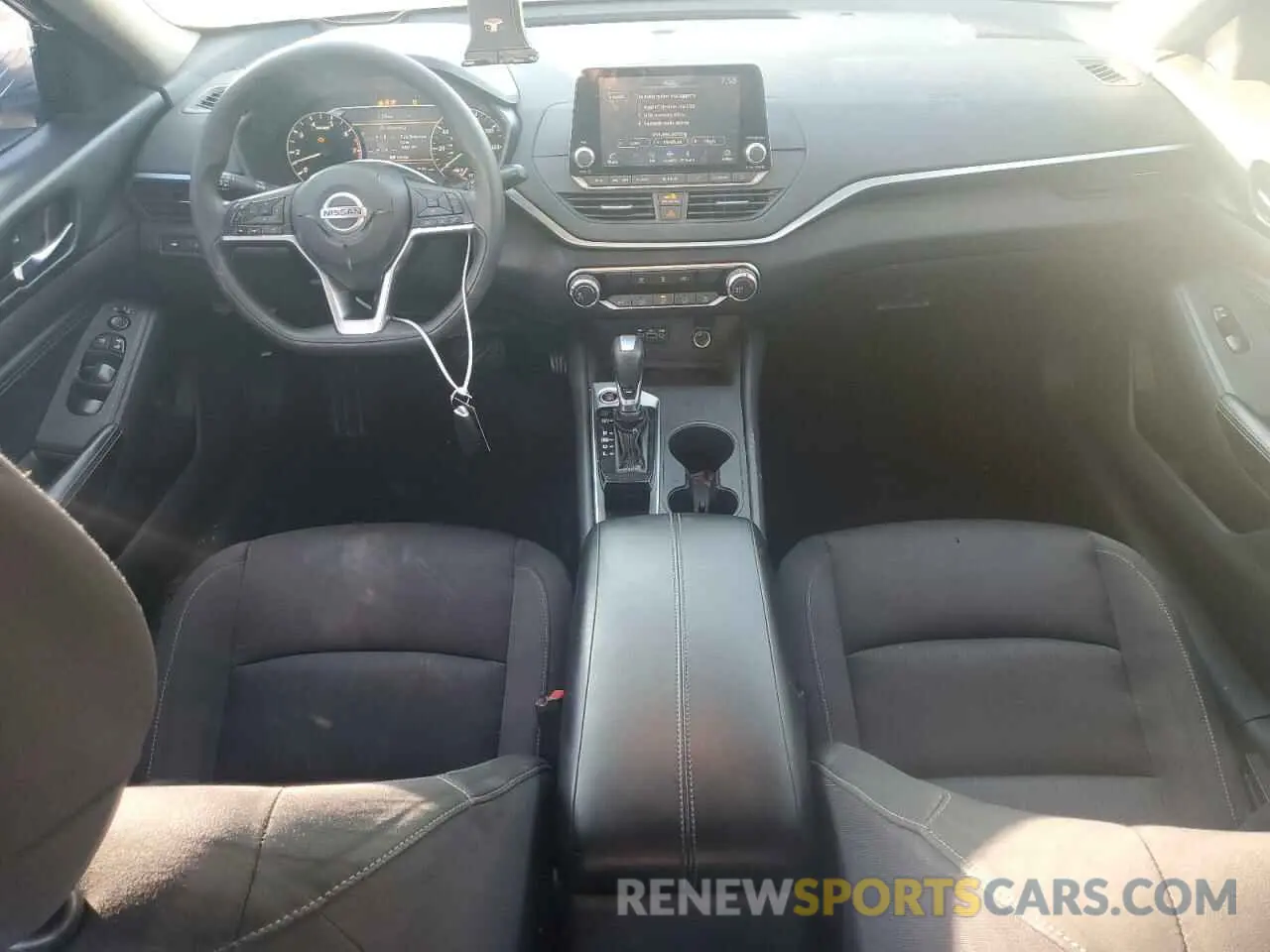 8 Photograph of a damaged car 1N4BL4BV7KC239696 NISSAN ALTIMA 2019