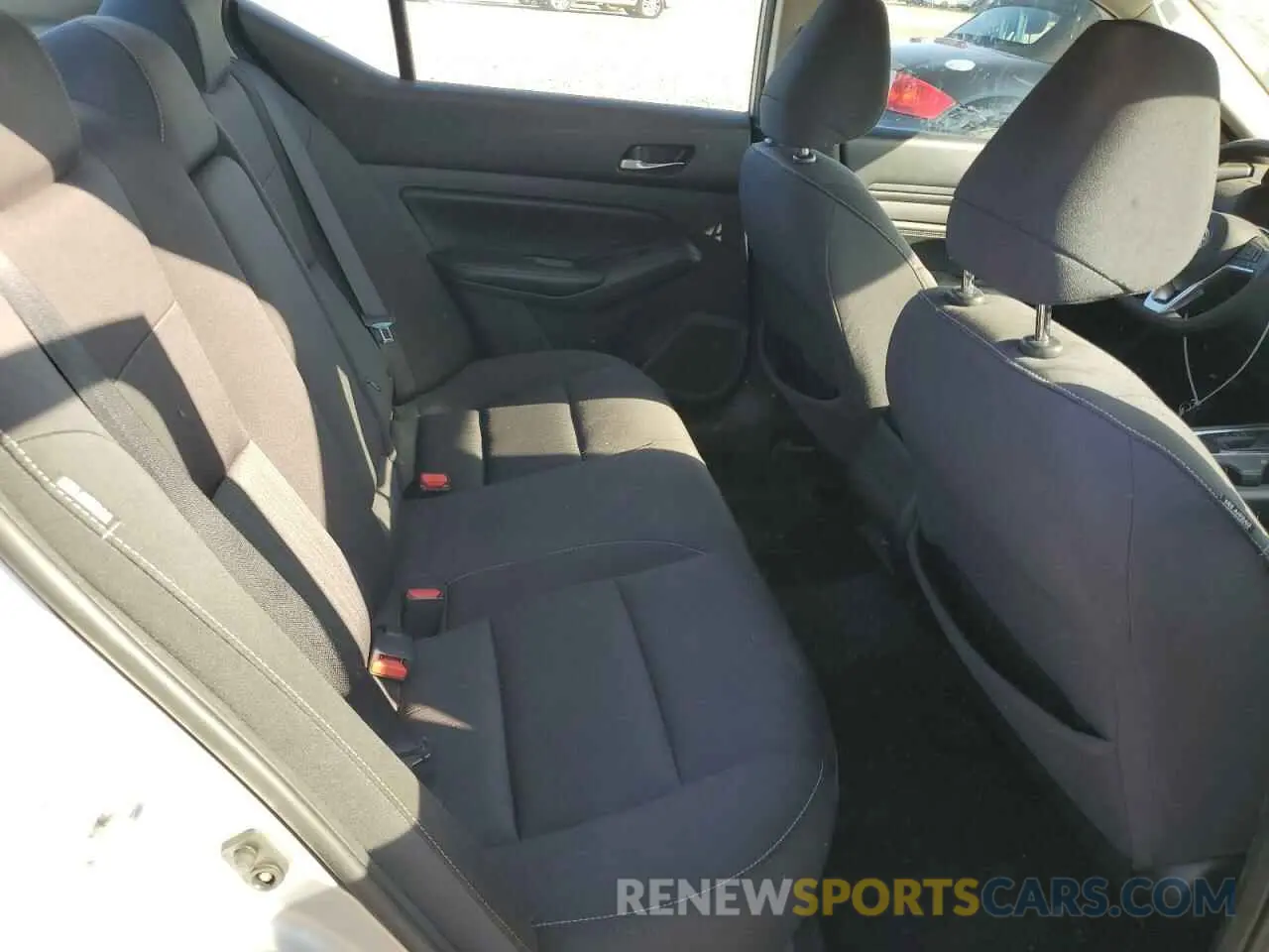 10 Фотография поврежденного автомобиля 1N4BL4BV7KC241402 NISSAN ALTIMA 2019