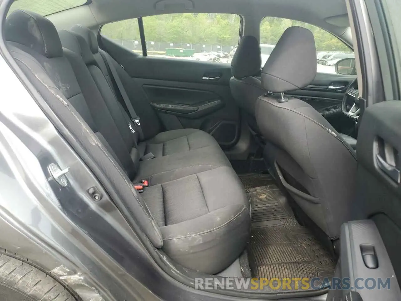 10 Photograph of a damaged car 1N4BL4BV7KN301005 NISSAN ALTIMA 2019