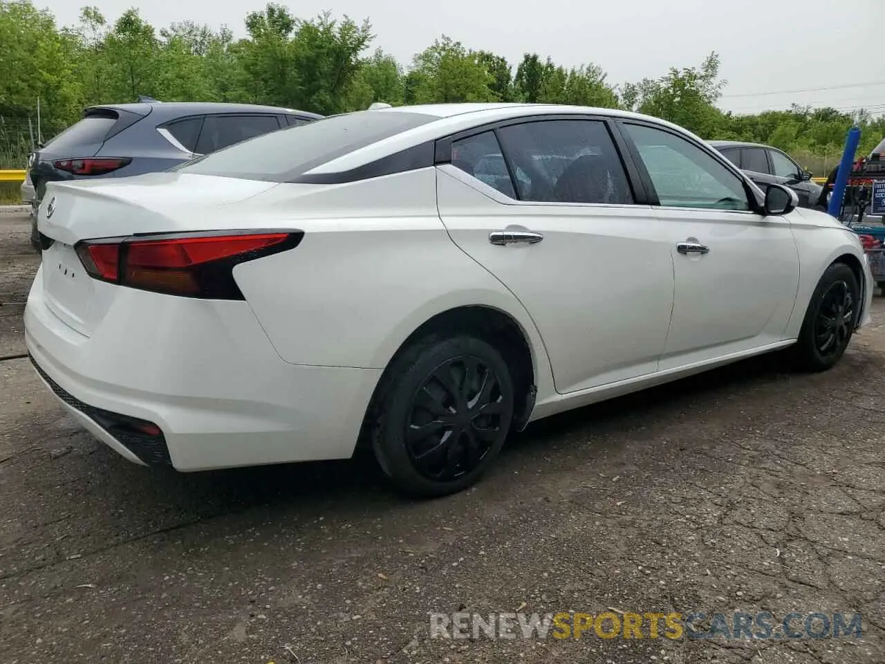 3 Photograph of a damaged car 1N4BL4BV7KN302896 NISSAN ALTIMA 2019