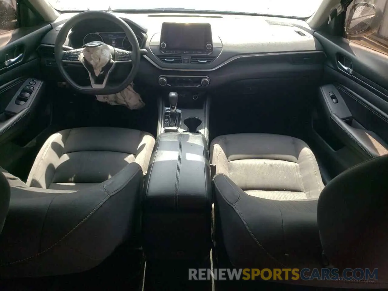 8 Photograph of a damaged car 1N4BL4BV8KC211051 NISSAN ALTIMA 2019