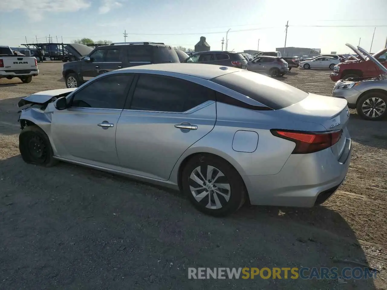 2 Photograph of a damaged car 1N4BL4BV8KC239173 NISSAN ALTIMA 2019